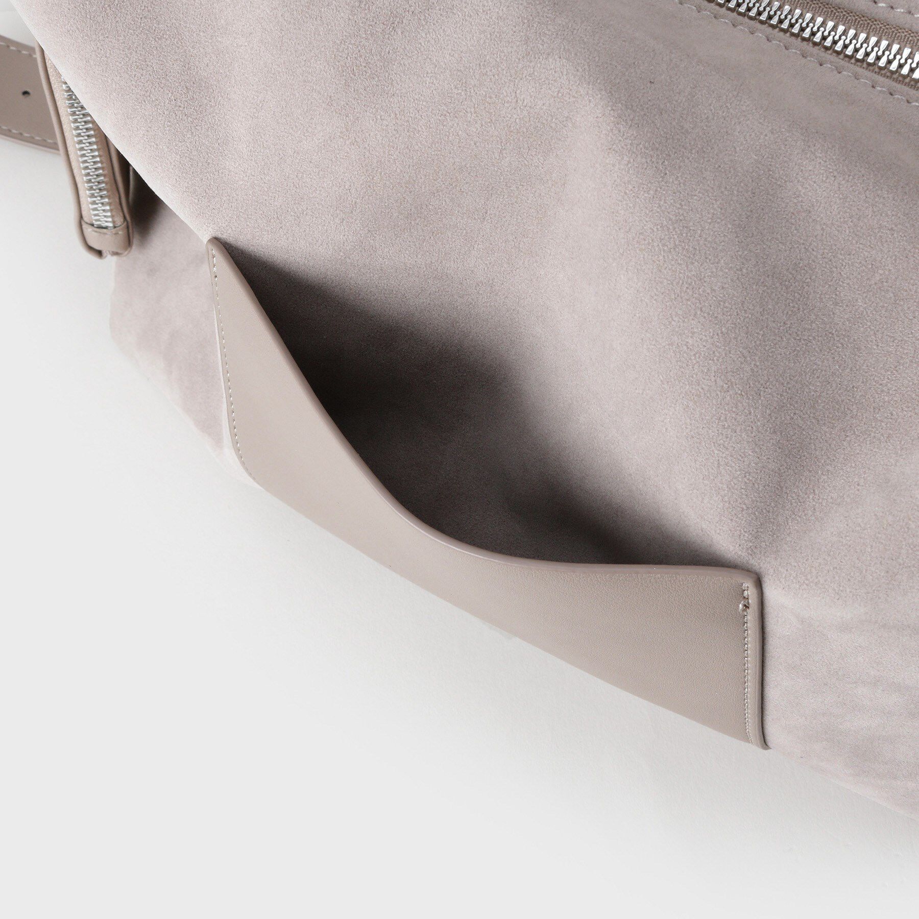 OPAQUE.CLIP「【2WAY/A4サイズ対応】ポーチ付きフェイクスエードショルダーバッグ」|ショルダー・メッセンジャー|