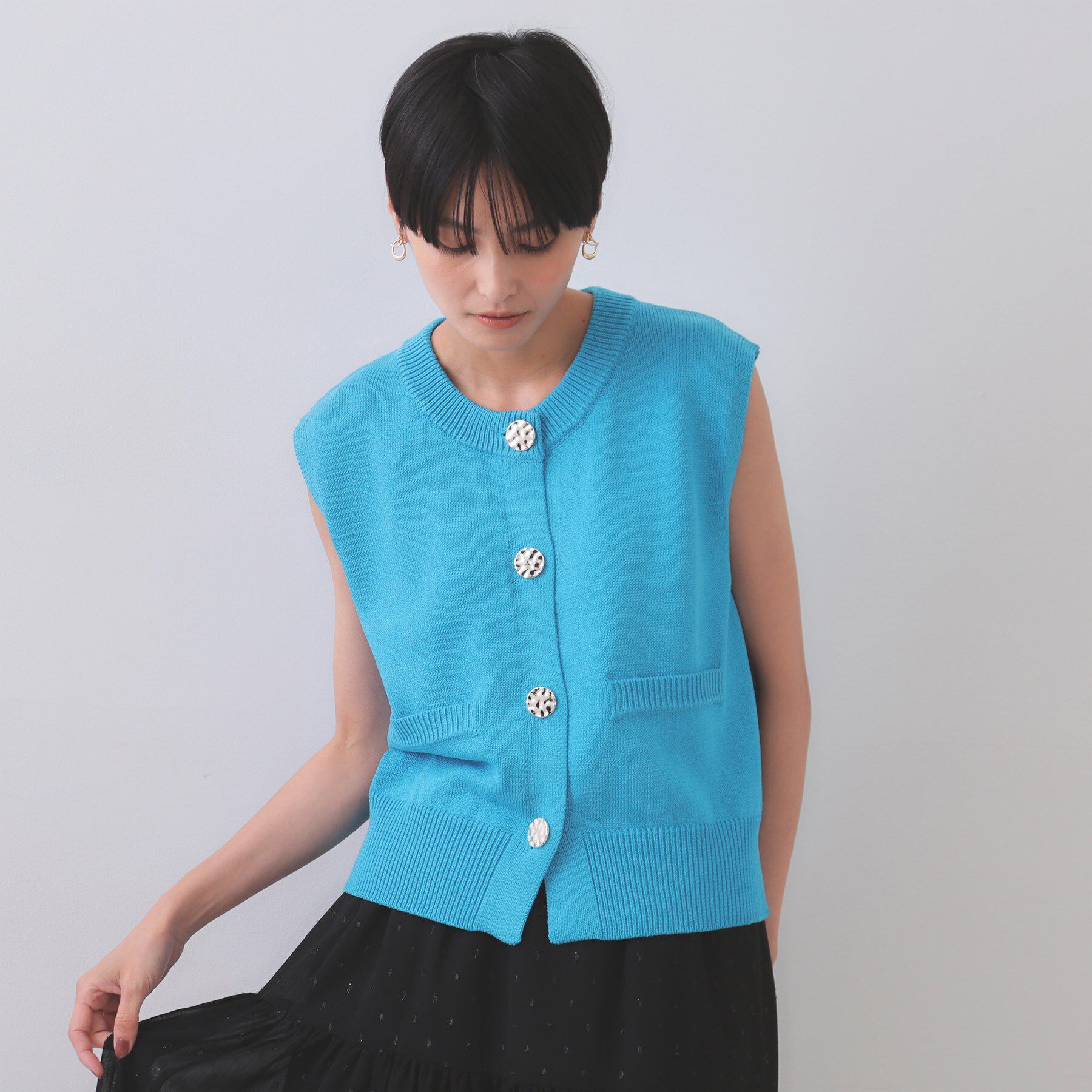 OPAQUE.CLIP「変形ブロンズボタンニットベスト【洗濯機洗い可】」|ベスト・ジレ|