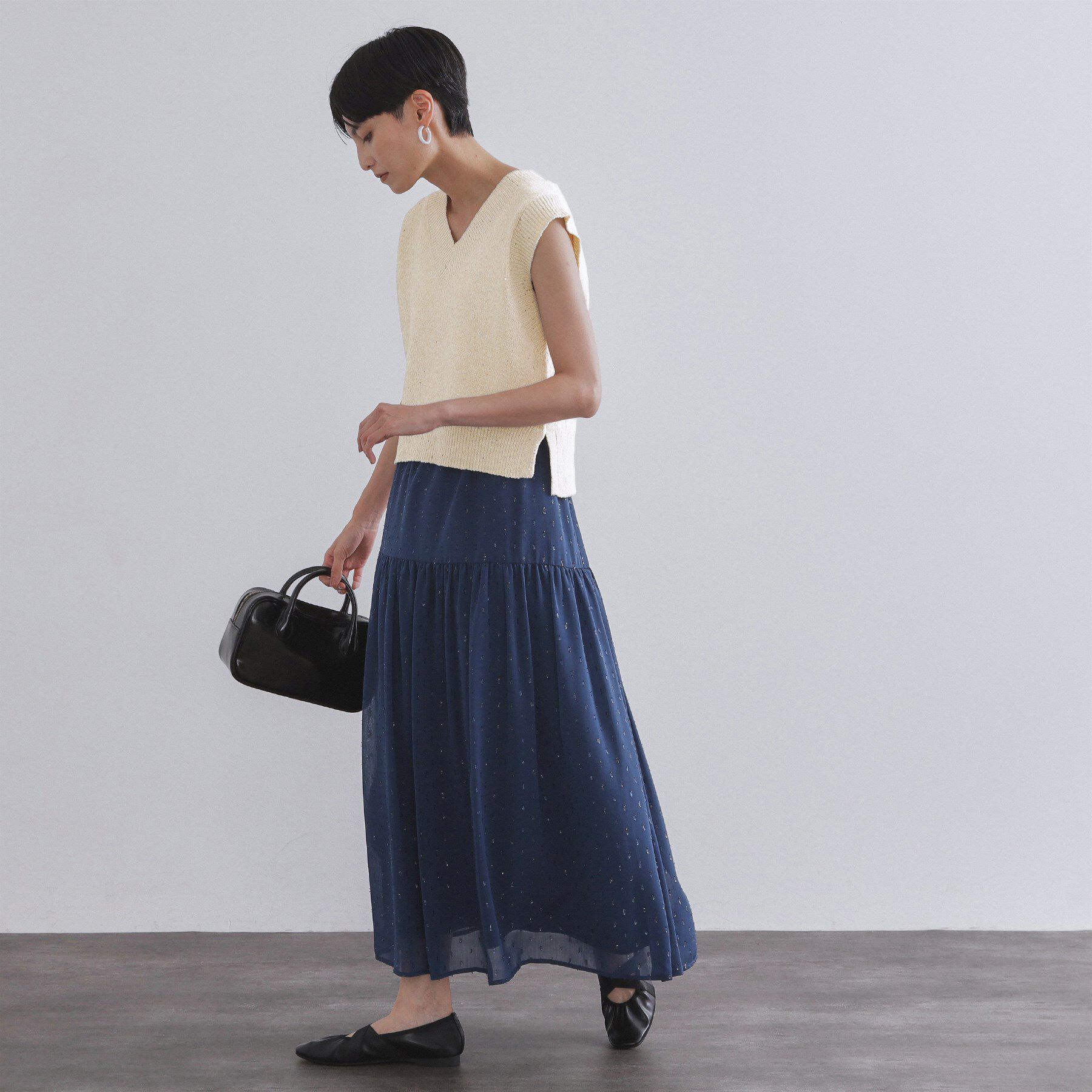 OPAQUE.CLIP「スパンコールラメVネックニット【洗える】」|ニット・セーター|