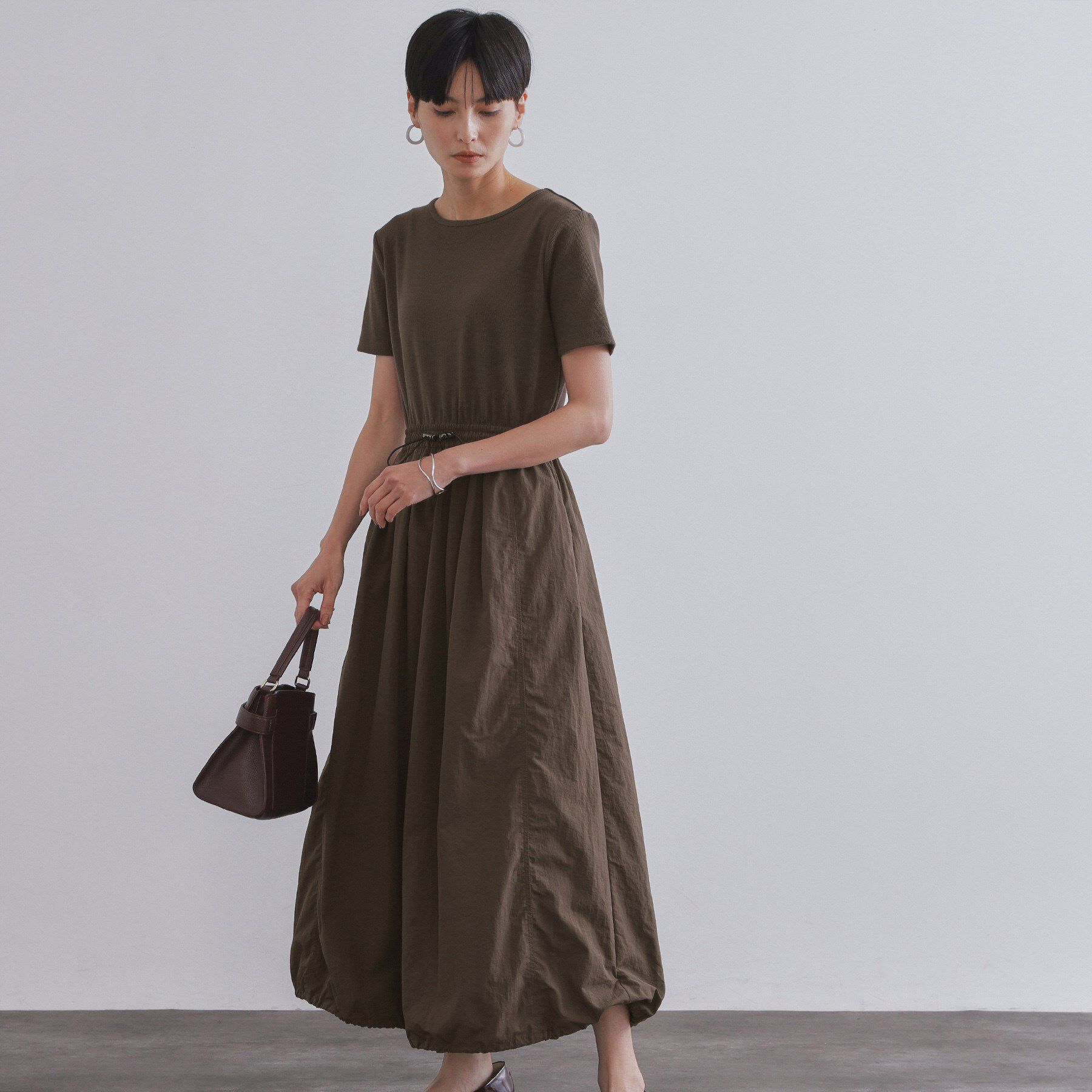 OPAQUE.CLIP「2WAYスピンドル使いドッキングワンピース【洗濯機洗い可】」|ワンピース|ブラウン(044)