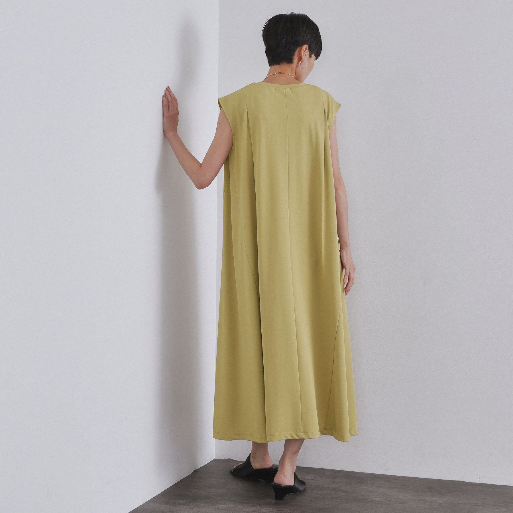 OPAQUE.CLIP「カットソーフレアワンピース【接触冷感/洗濯機洗い可】」|ワンピース|