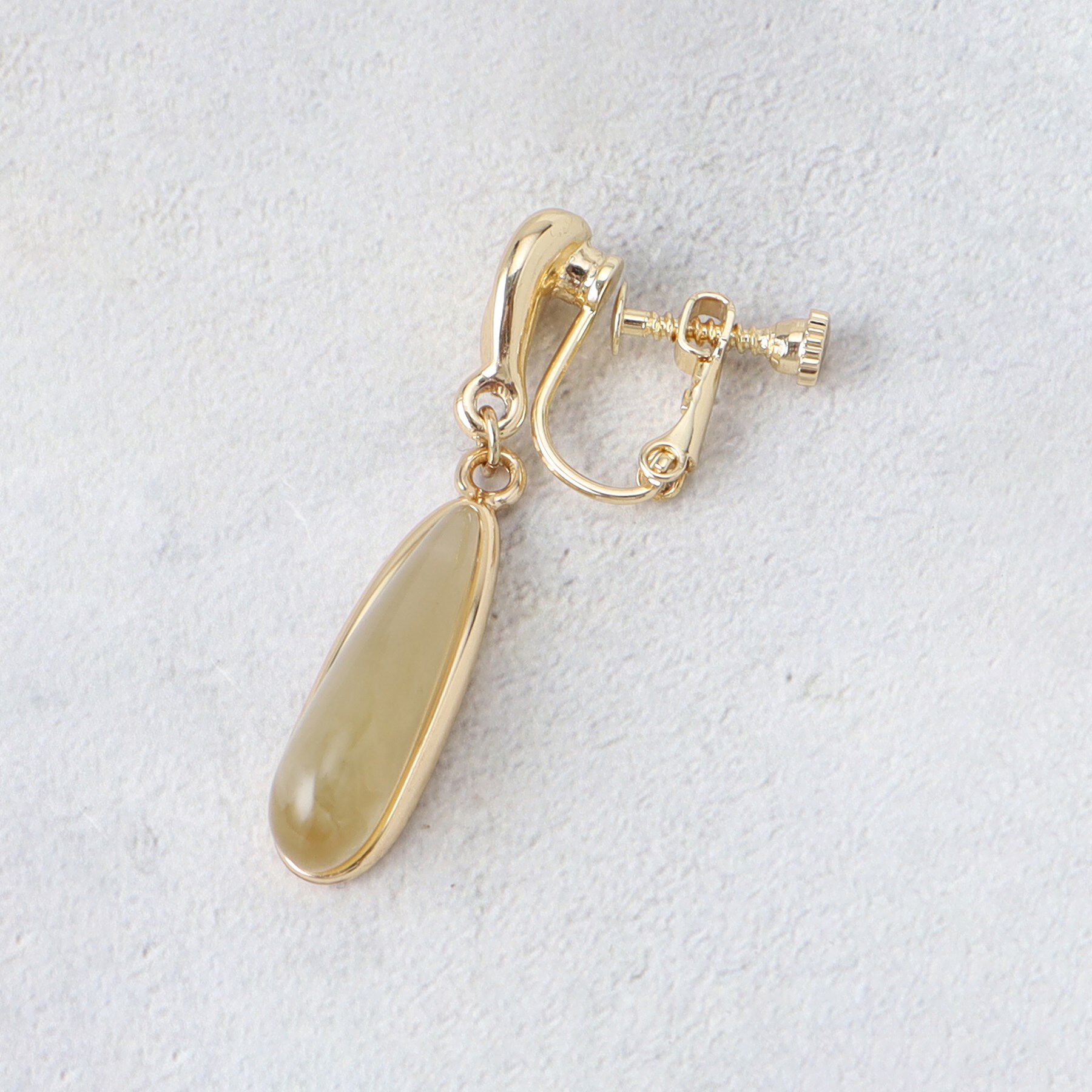 OPAQUE.CLIP「カラーしずくイヤリング」|イヤリング|