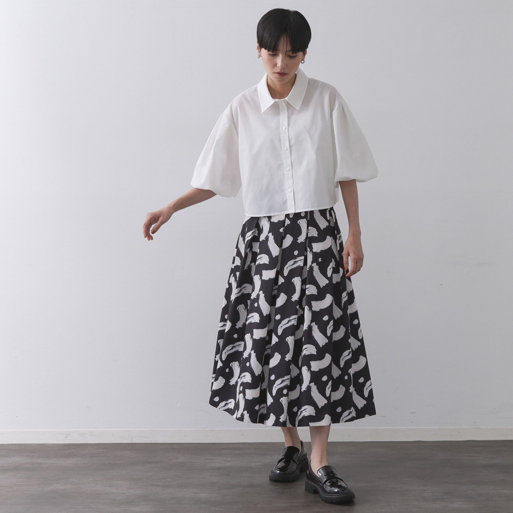 OPAQUE.CLIP「ブラッシュ柄タックフレアスカート【洗濯機洗い可】」|スカート|