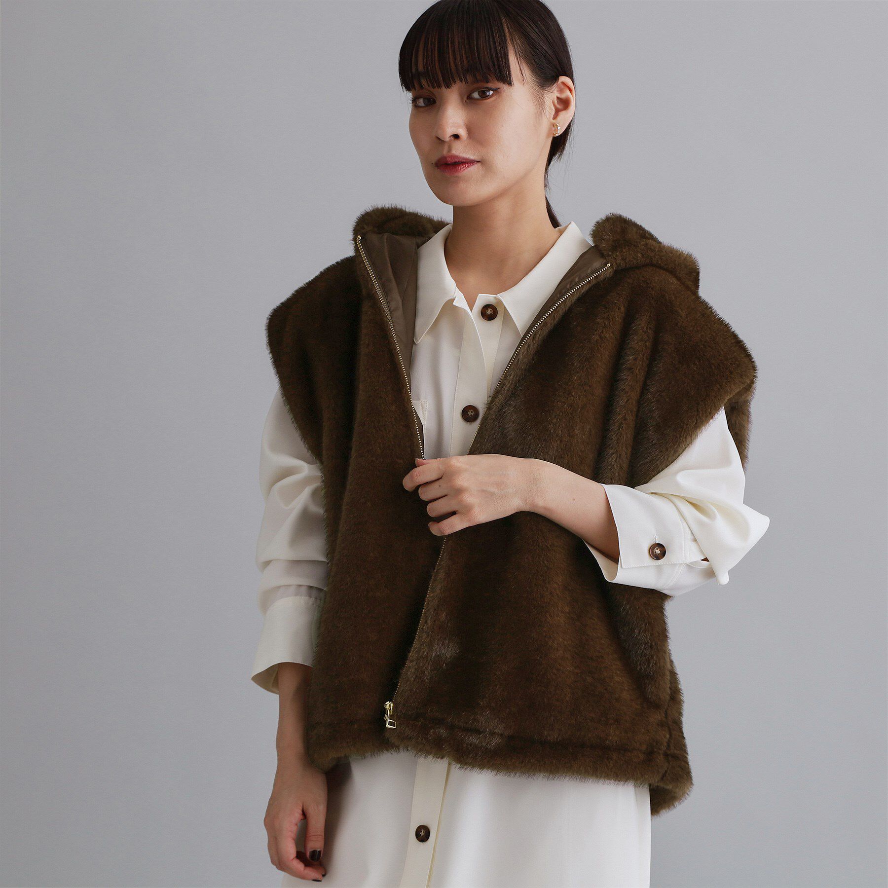 OPAQUE.CLIP「【es】ミンクライクフェイクファーフードベスト【洗える】」|ベスト・ジレ|ブラウン(044)