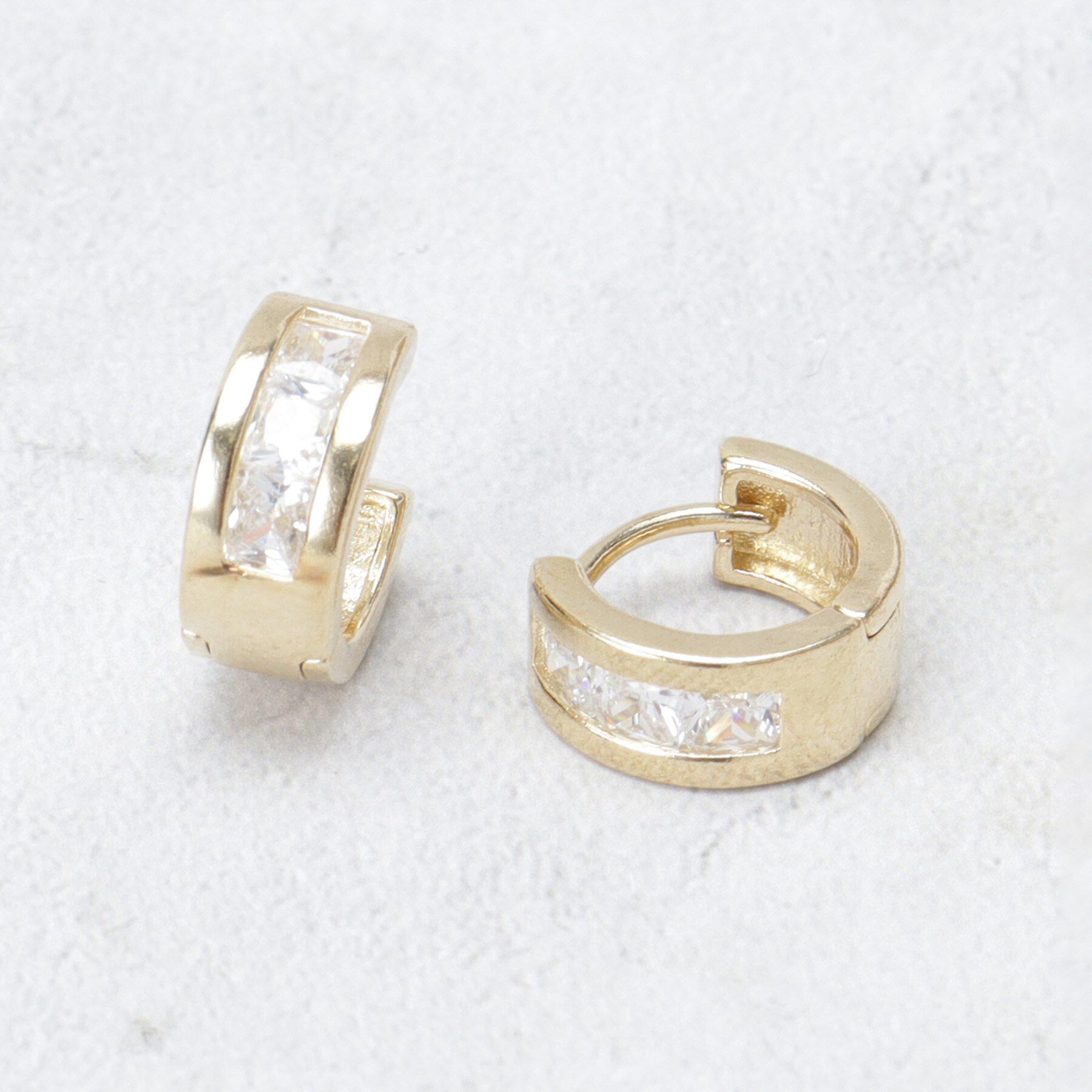 OPAQUE.CLIP「ビジューワンタッチピアス」|ピアス|