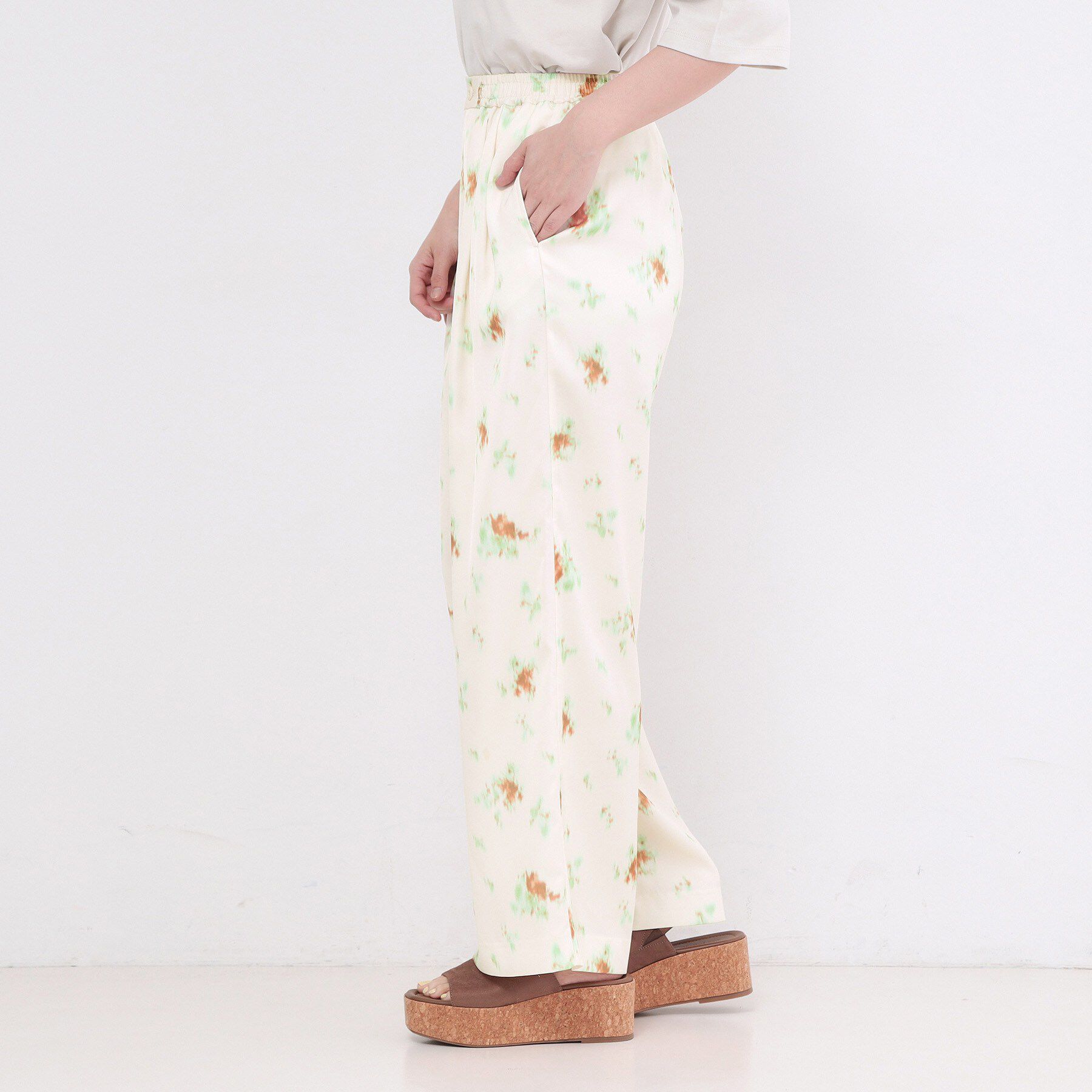 OPAQUE.CLIP「ぼかしフラワープリントワイドパンツ【洗濯機OK】」|その他|