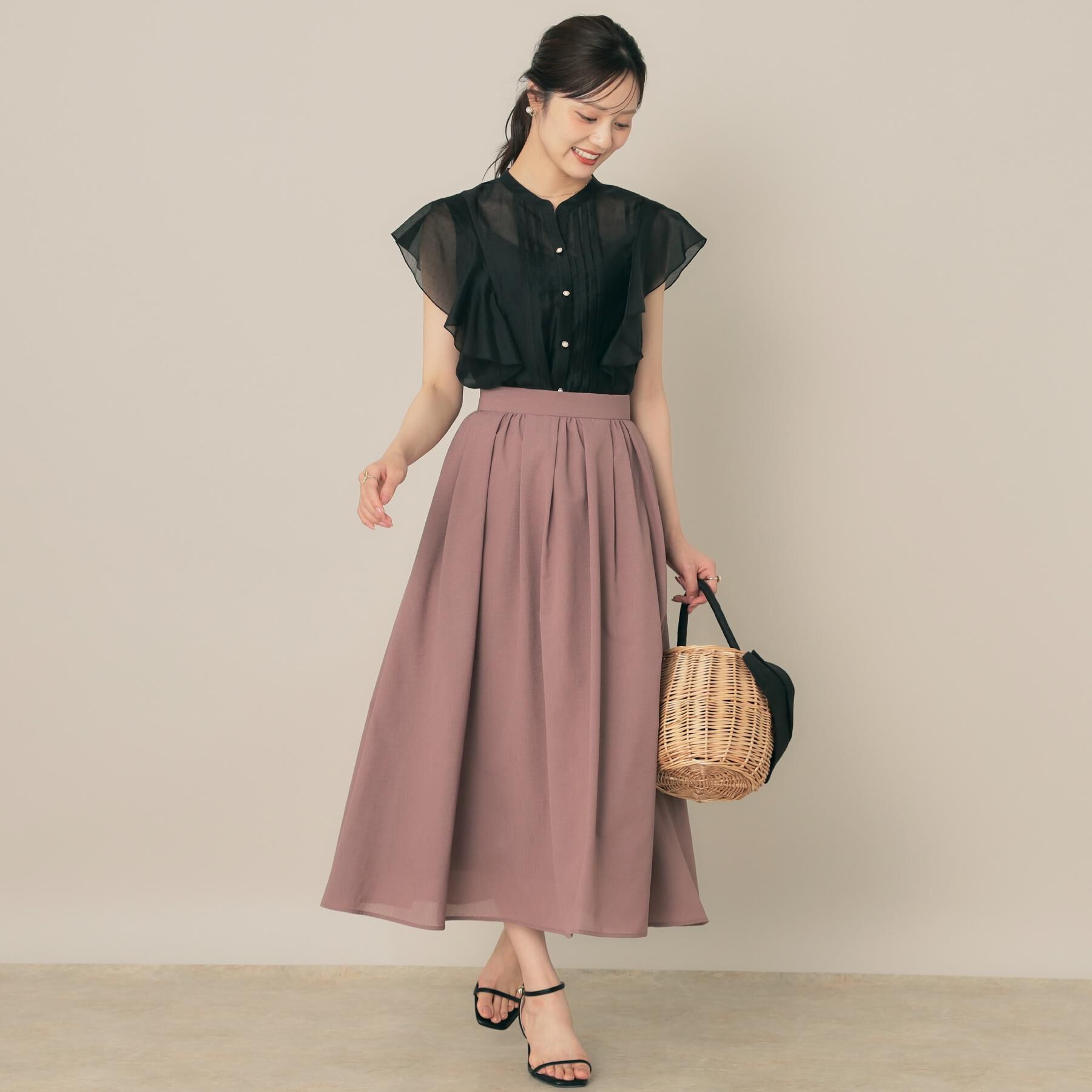 Couture broach「【洗える・オシャレな透け感】タックデザインフレア袖シアーブラウス」|シャツ・ブラウス|