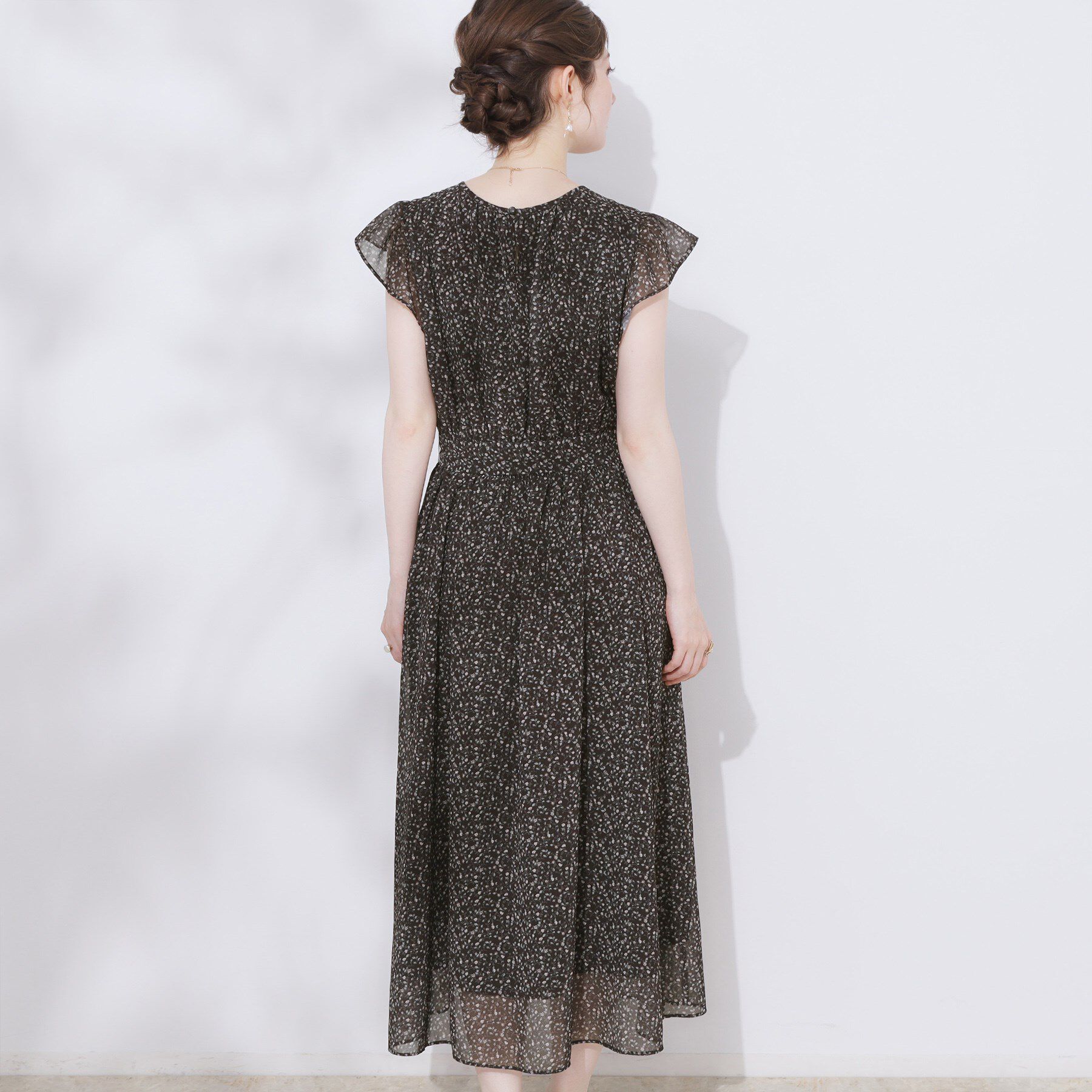 Couture broach「【一枚で着映える・楽ちん・ドライタッチ】フリルスリーブワンピース」|ワンピース|