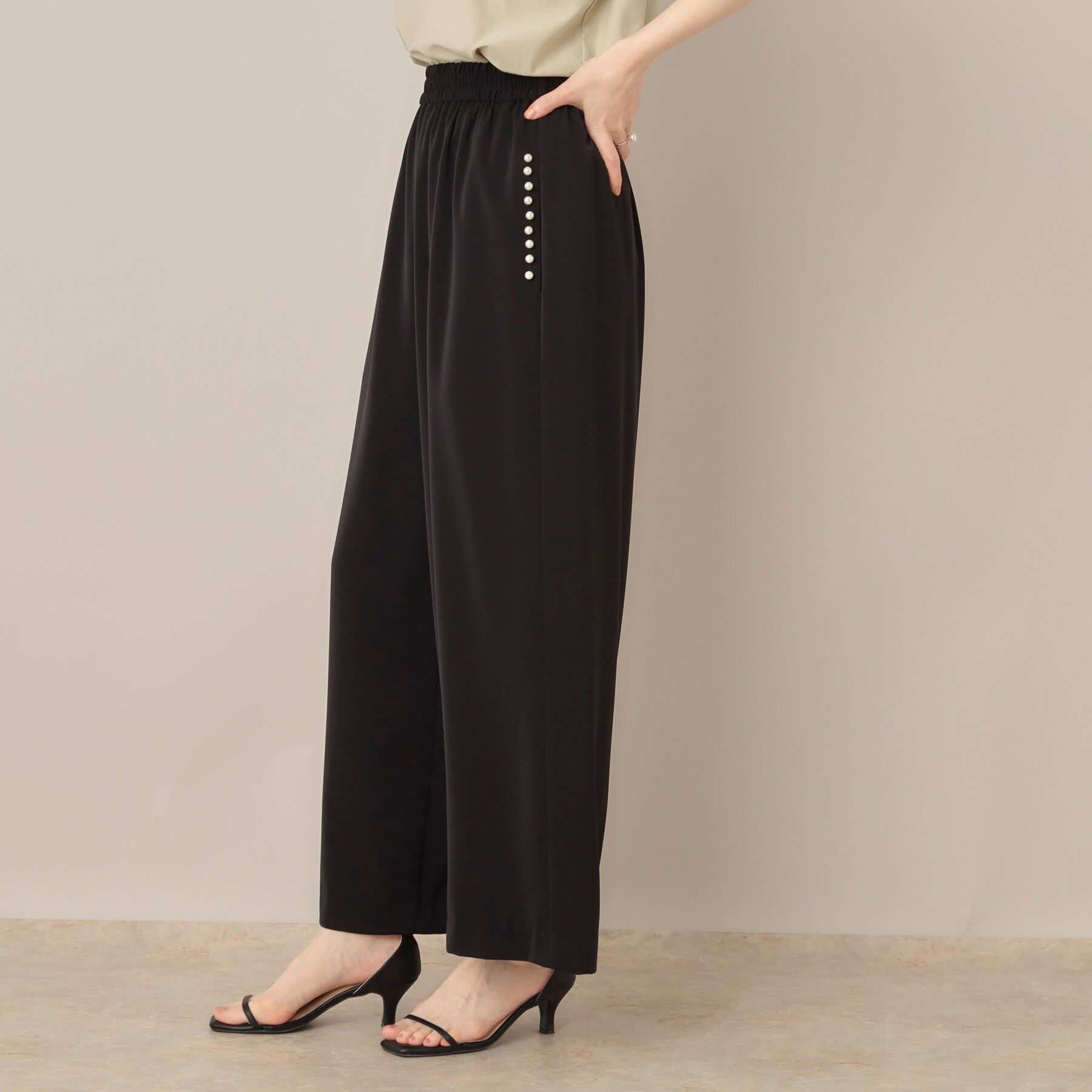 Couture broach「【マルチデザイン・楽ちん】フェイクパール リラックスワイドパンツ」|その他|