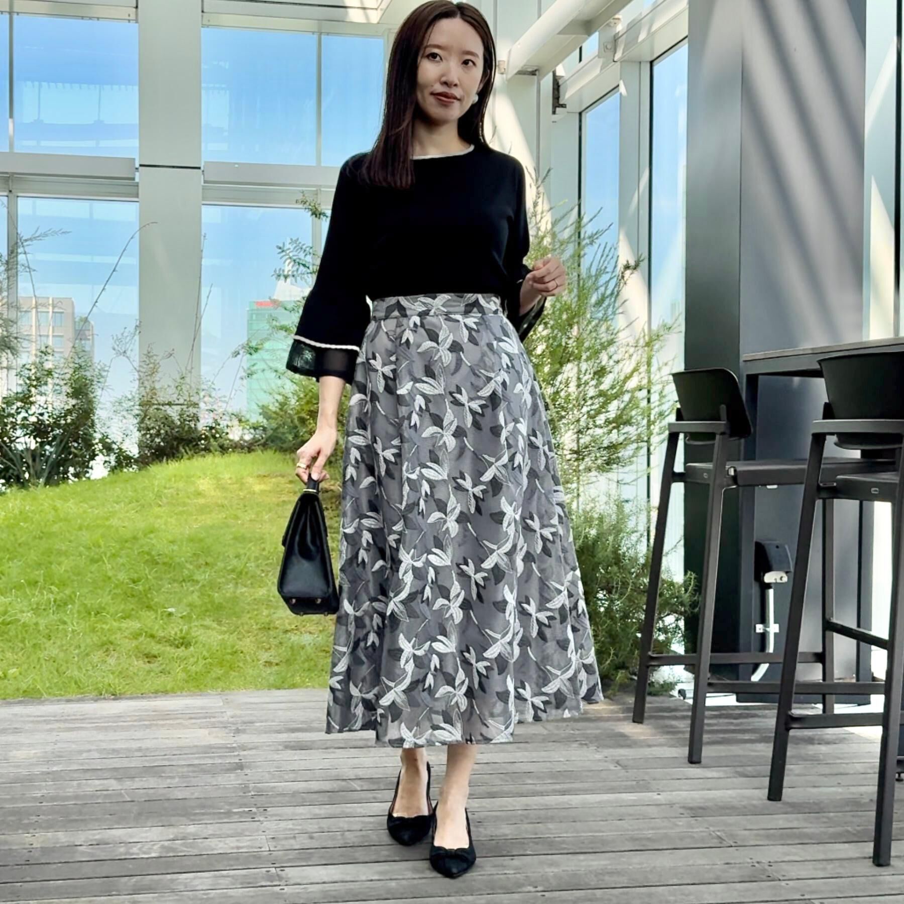 Couture broach「【花柄・きれいめ・通勤】リンドウエンブロメッシュスカート」|スカート|