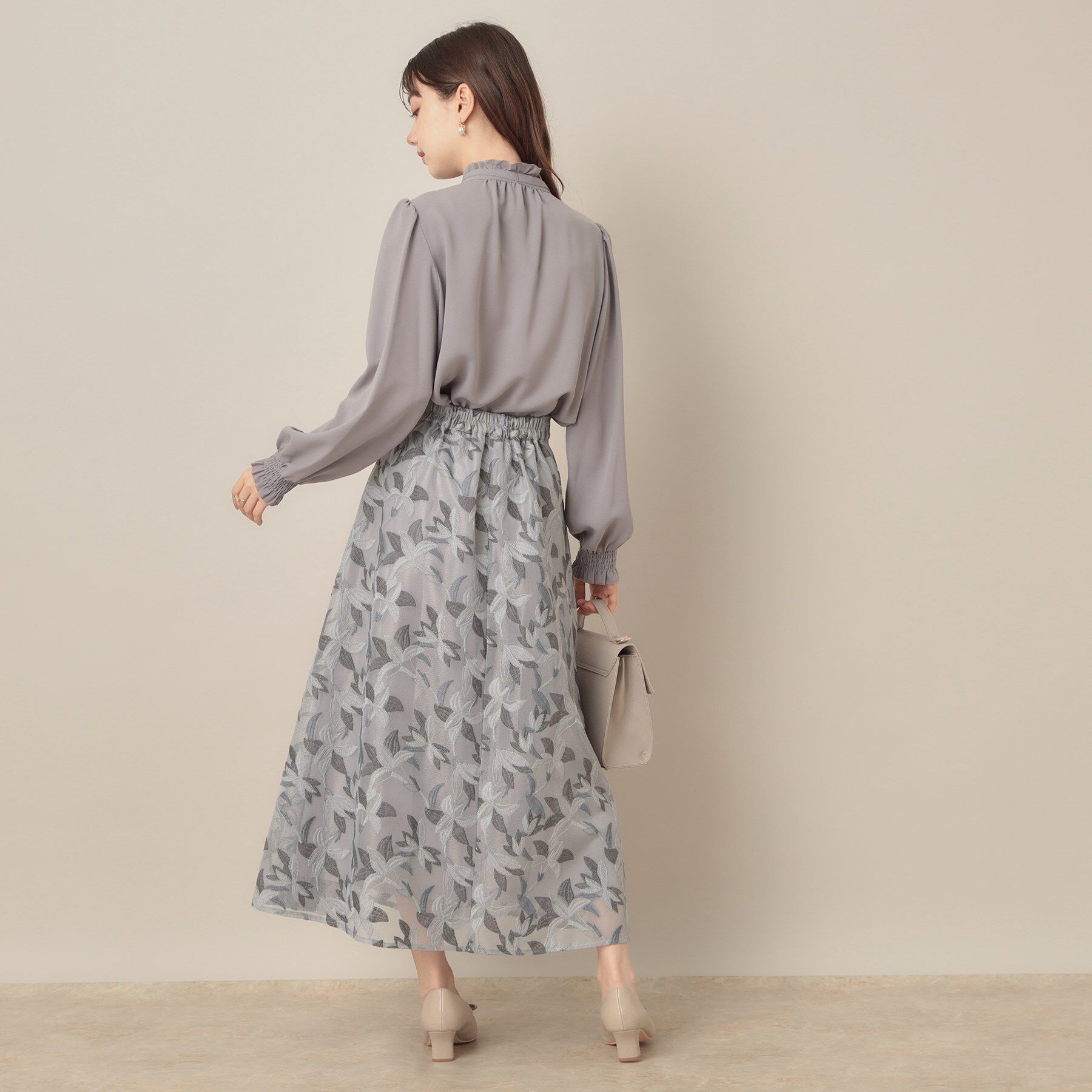 Couture broach「【花柄・きれいめ・通勤】リンドウエンブロメッシュスカート」|スカート|