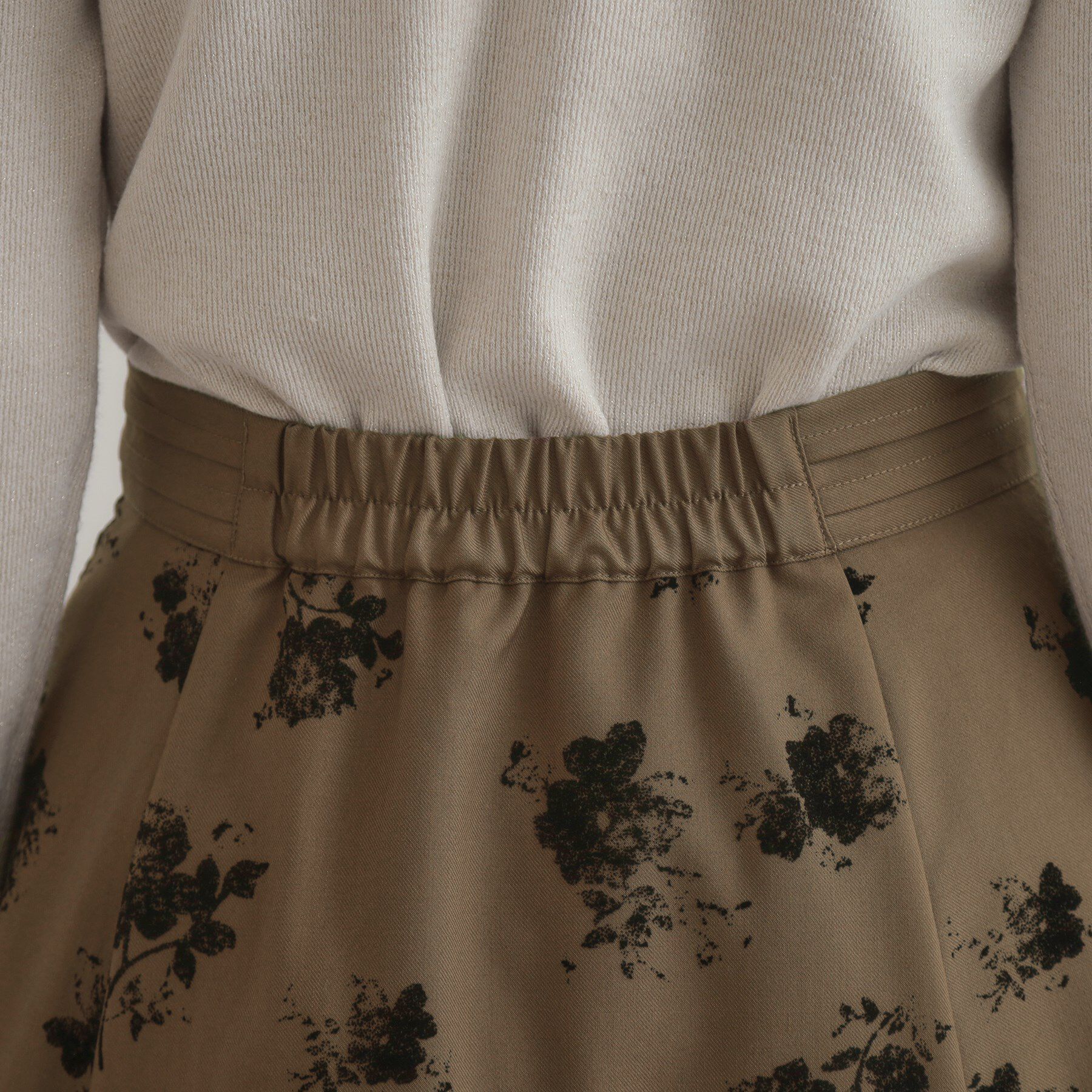 Couture broach「【美シルエット・通勤】フロッキーフラワープリントスカート」|スカート|