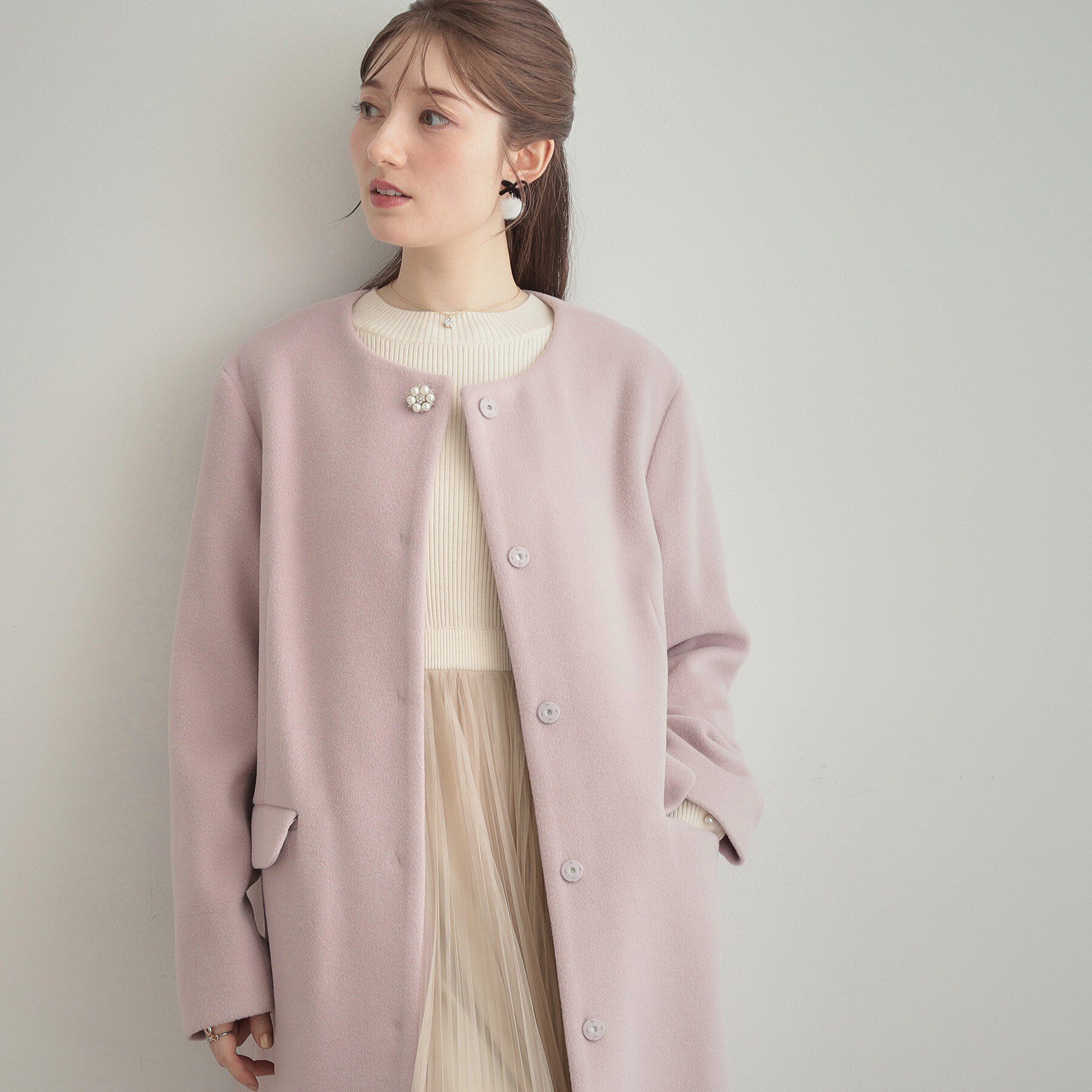 Couture broach「【通勤/ビジューブローチ付き】ノーカラー ロングコート」|ノーカラーコート|