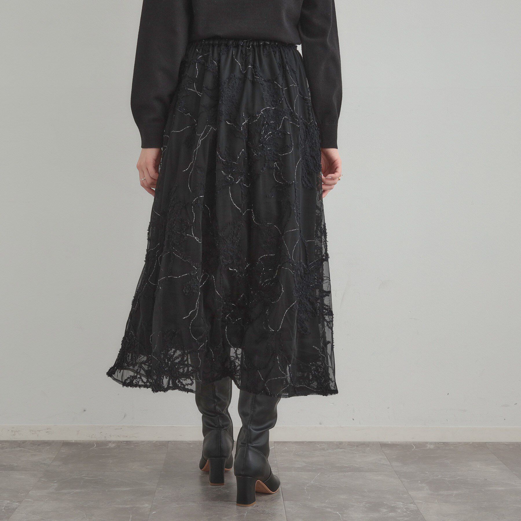 Couture broach「【ハレの日・通勤】ラメ刺繍ブークレチュールスカート」|スカート|