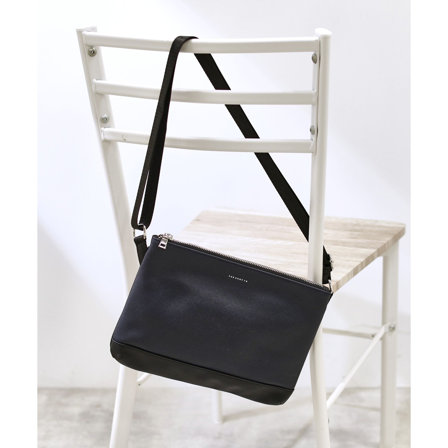 THE SHOP TK「サフィアーノミニサコッシュ」|ショルダー・メッセンジャー|ネイビー(594)