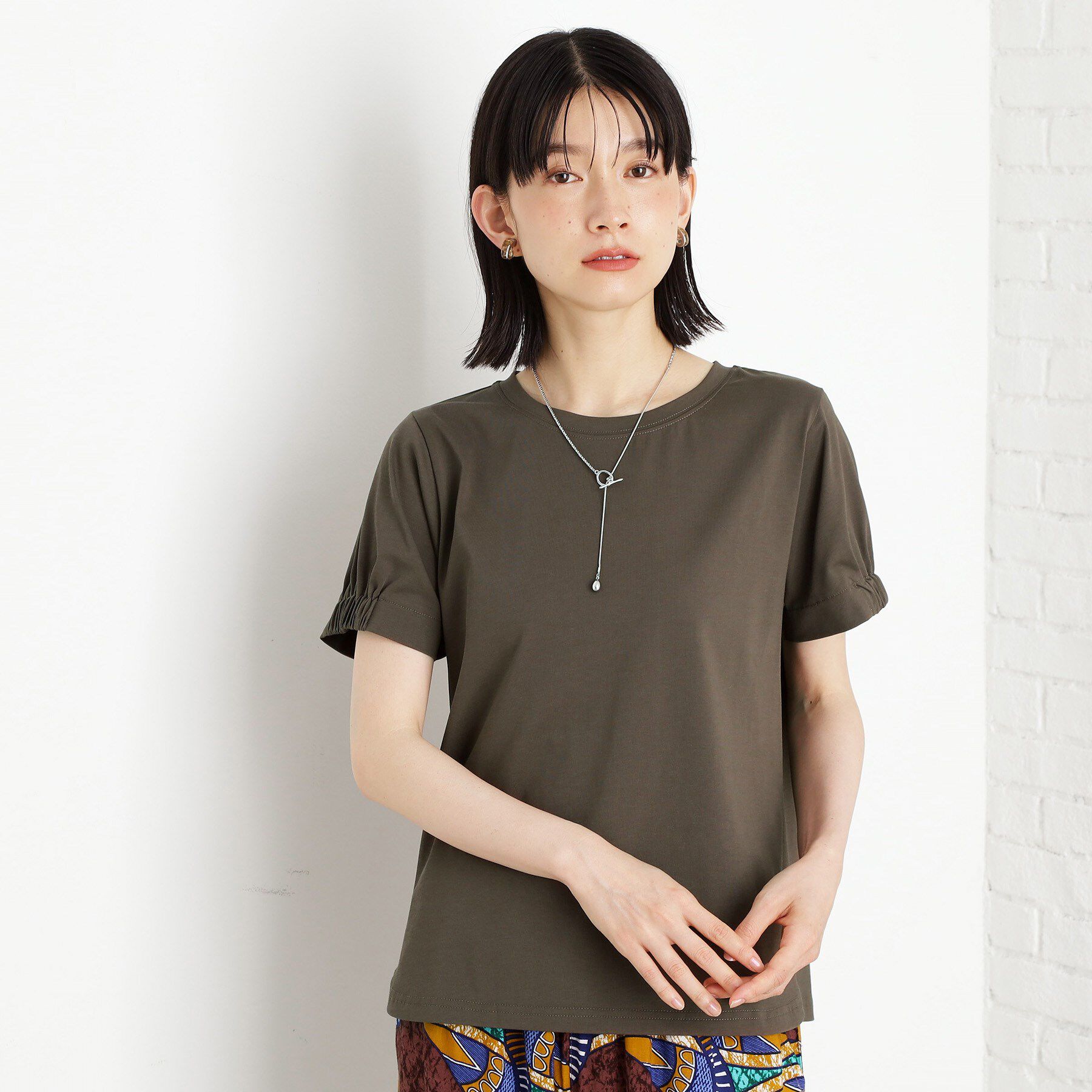 THE SHOP TK「袖タックTシャツ【接触冷感/毛玉になりにくい/UV】」|Tシャツ・カットソー|ブラウン(043)