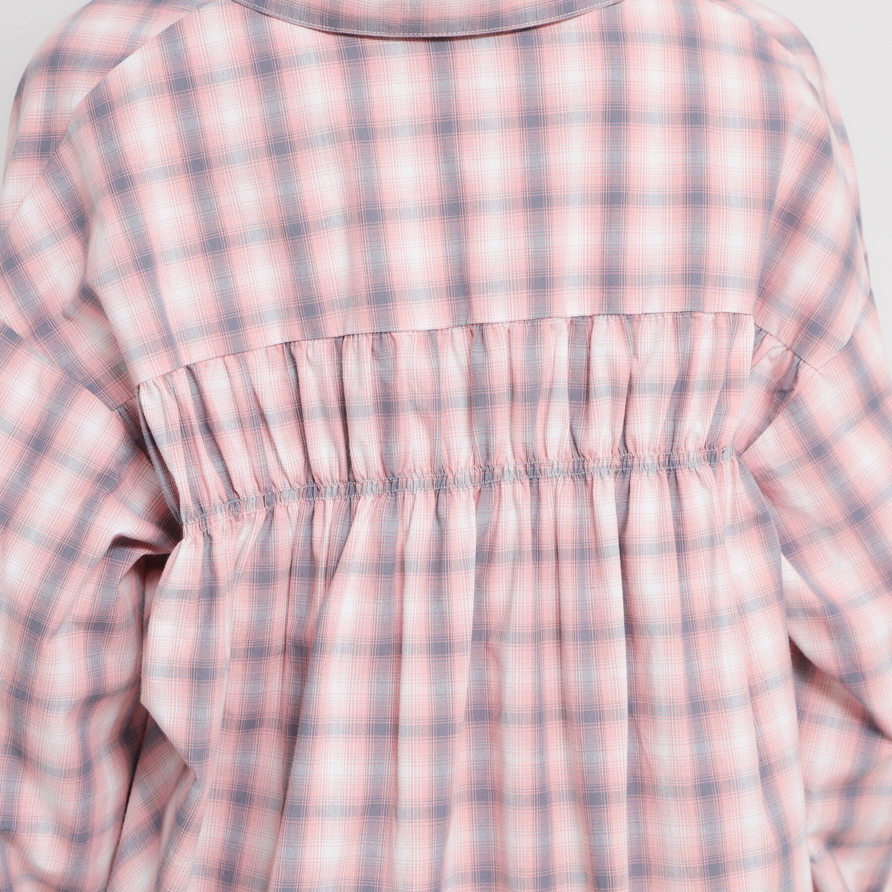 THE SHOP TK「【後ろ姿もサマになる】バックシャーリングシャツ」|シャツ・ブラウス|