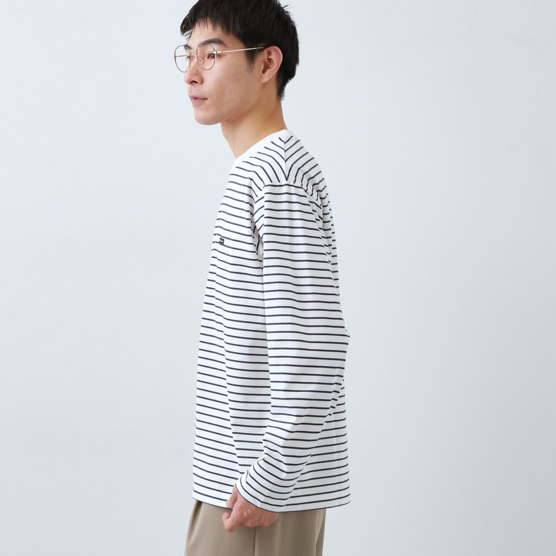 THE SHOP TK「【スタイルを選ばず着られる】ワンポイント 長袖Tシャツ 洗濯機OK/UVカット/毛玉になりにくい」|Tシャツ・カットソー|