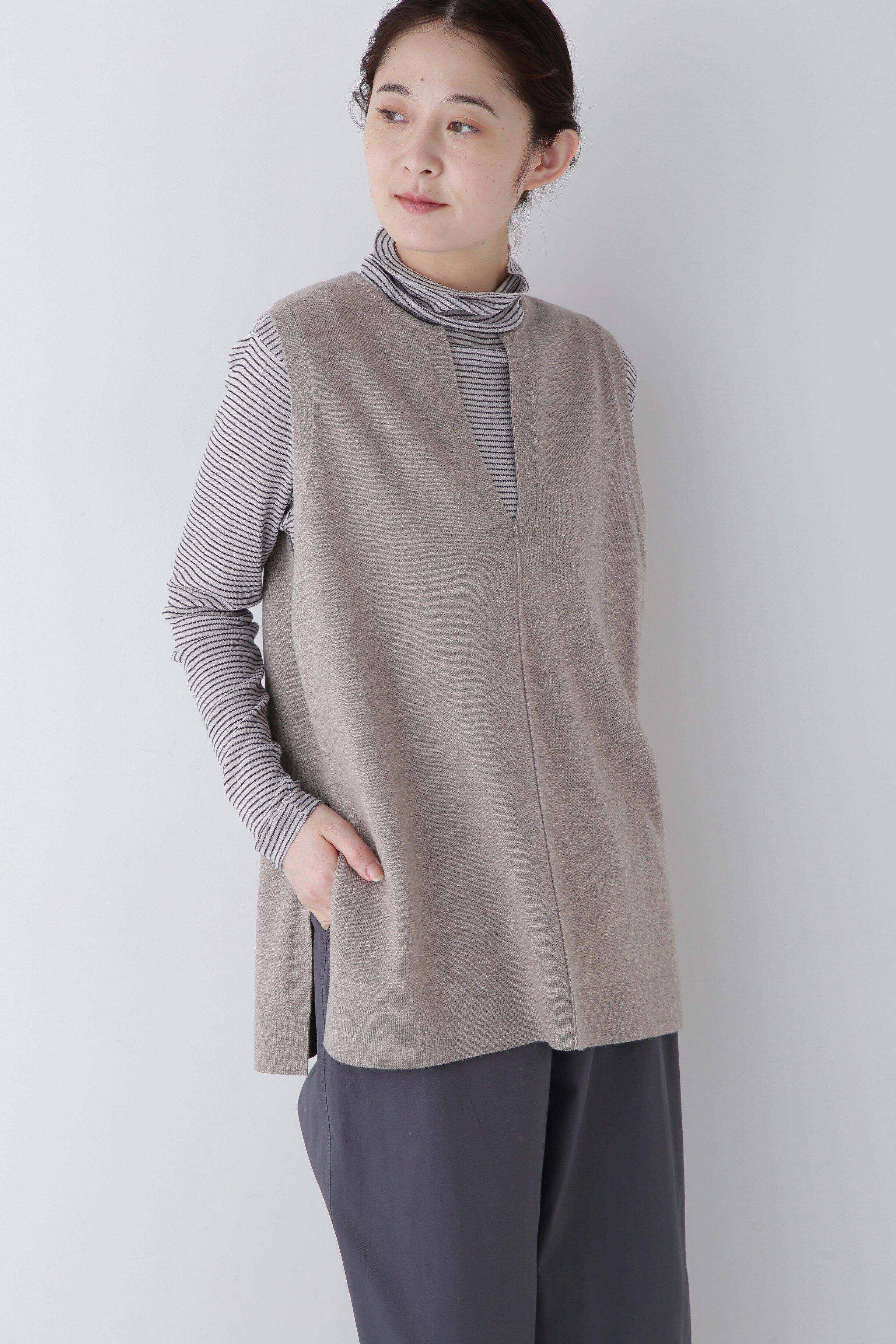  「◆キーネックミドル丈ニットベスト」|ニット・セーター|トップベージ