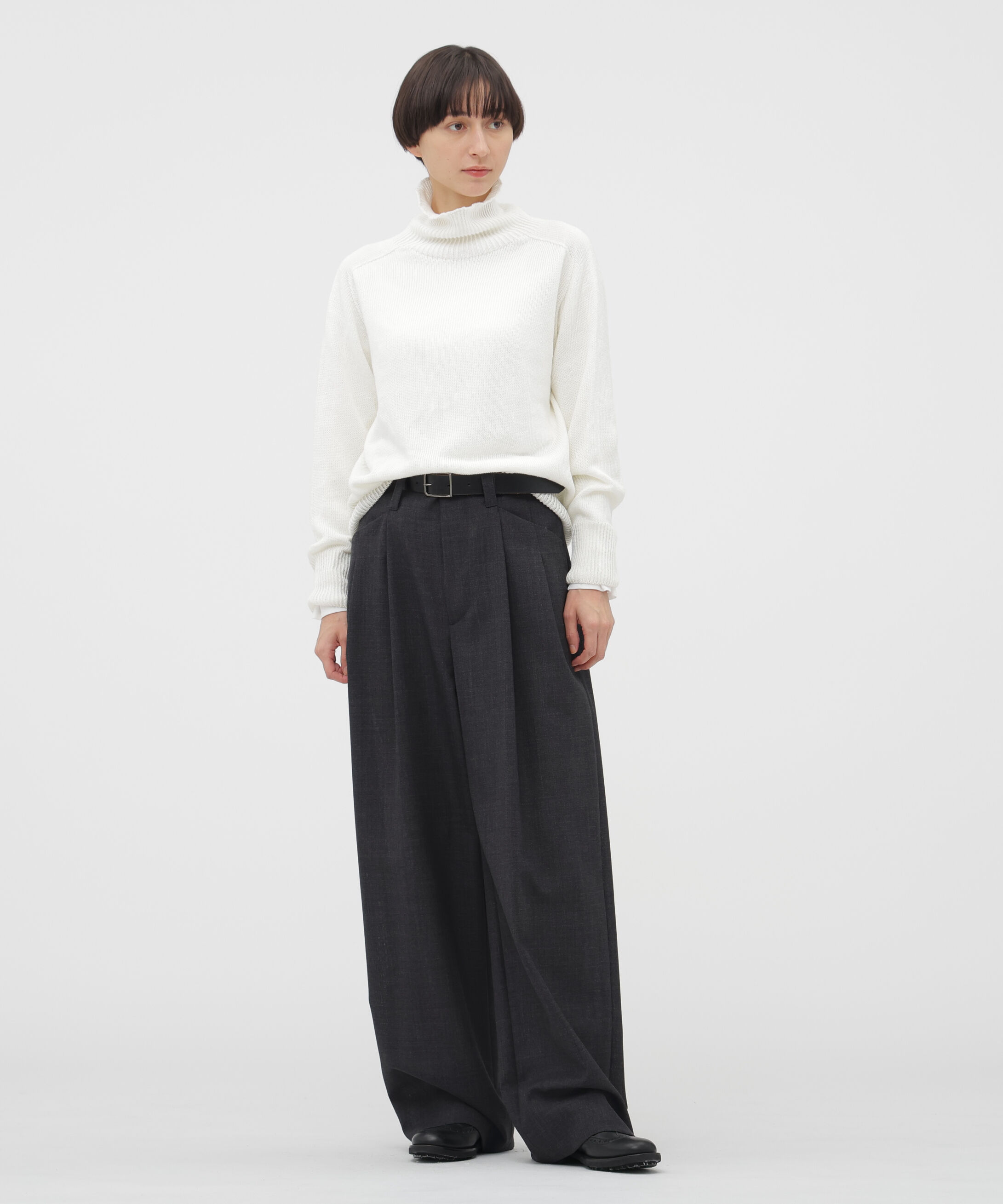  「CRISP WOOL PLAINWEAVE TROUSERS」|その他|
