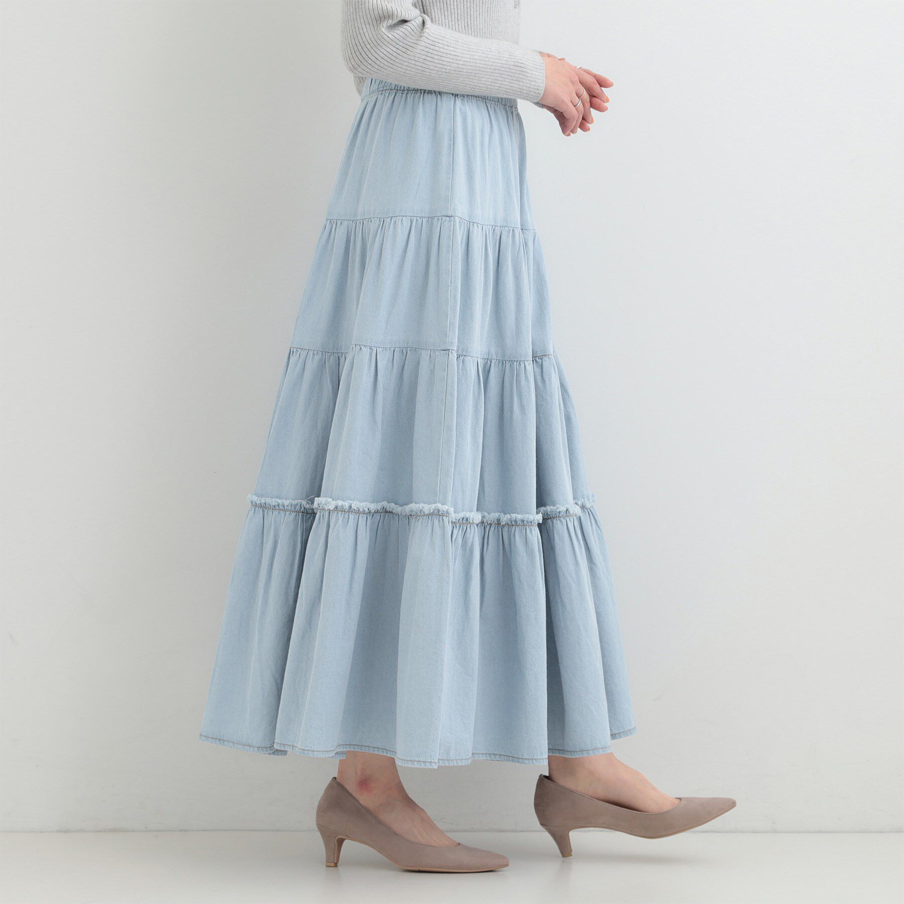 SHOO･LA･RUE「【ライトオンスデニム/S-LL】女性らしさをプラスする ティアードデニムロングスカート」|スカート|