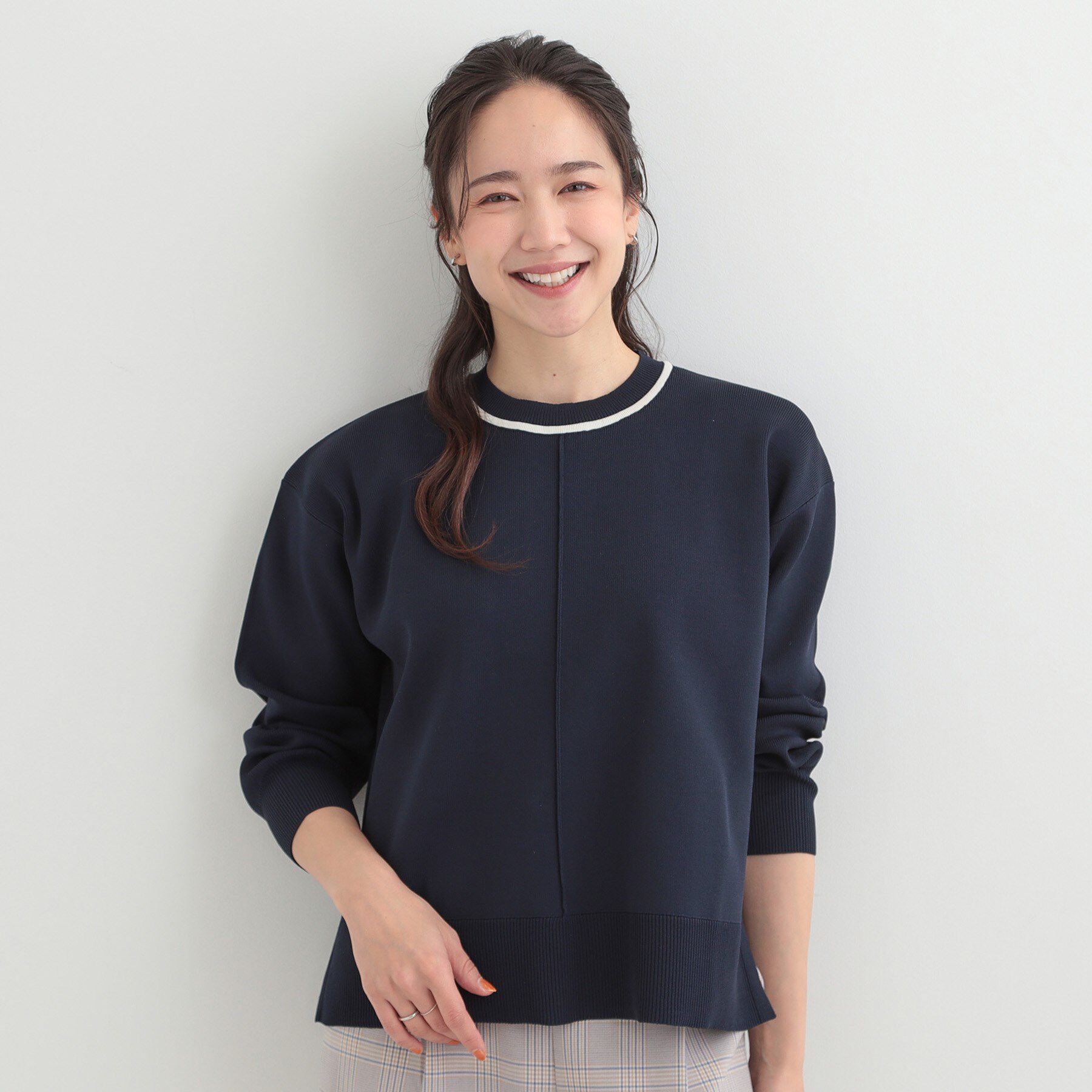 SHOO･LA･RUE「【洗濯機可/S-LL】軽やかなパイピングがポイント スウェットライクニット」|ニット・セーター|