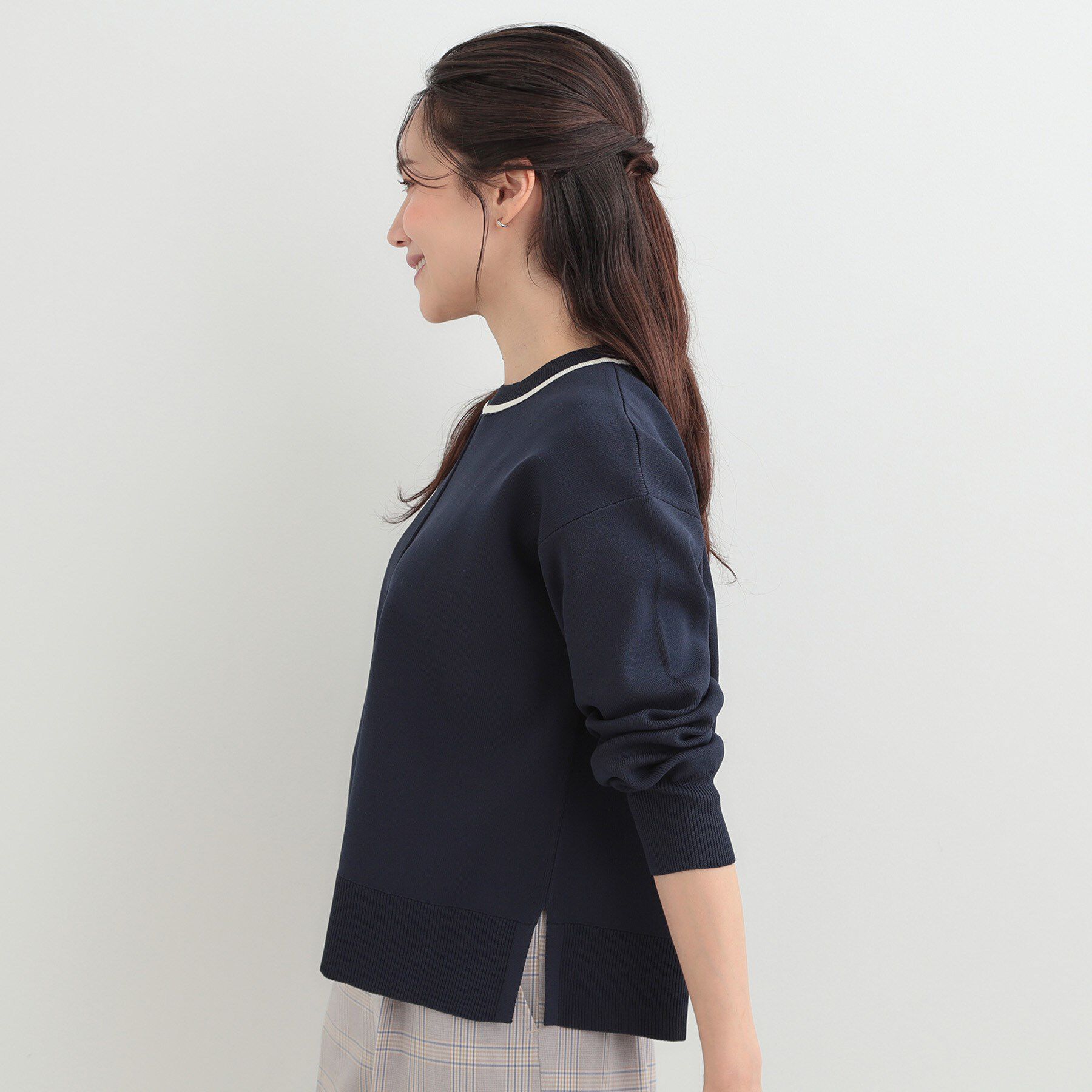 SHOO･LA･RUE「【洗濯機可/S-LL】軽やかなパイピングがポイント スウェットライクニット」|ニット・セーター|