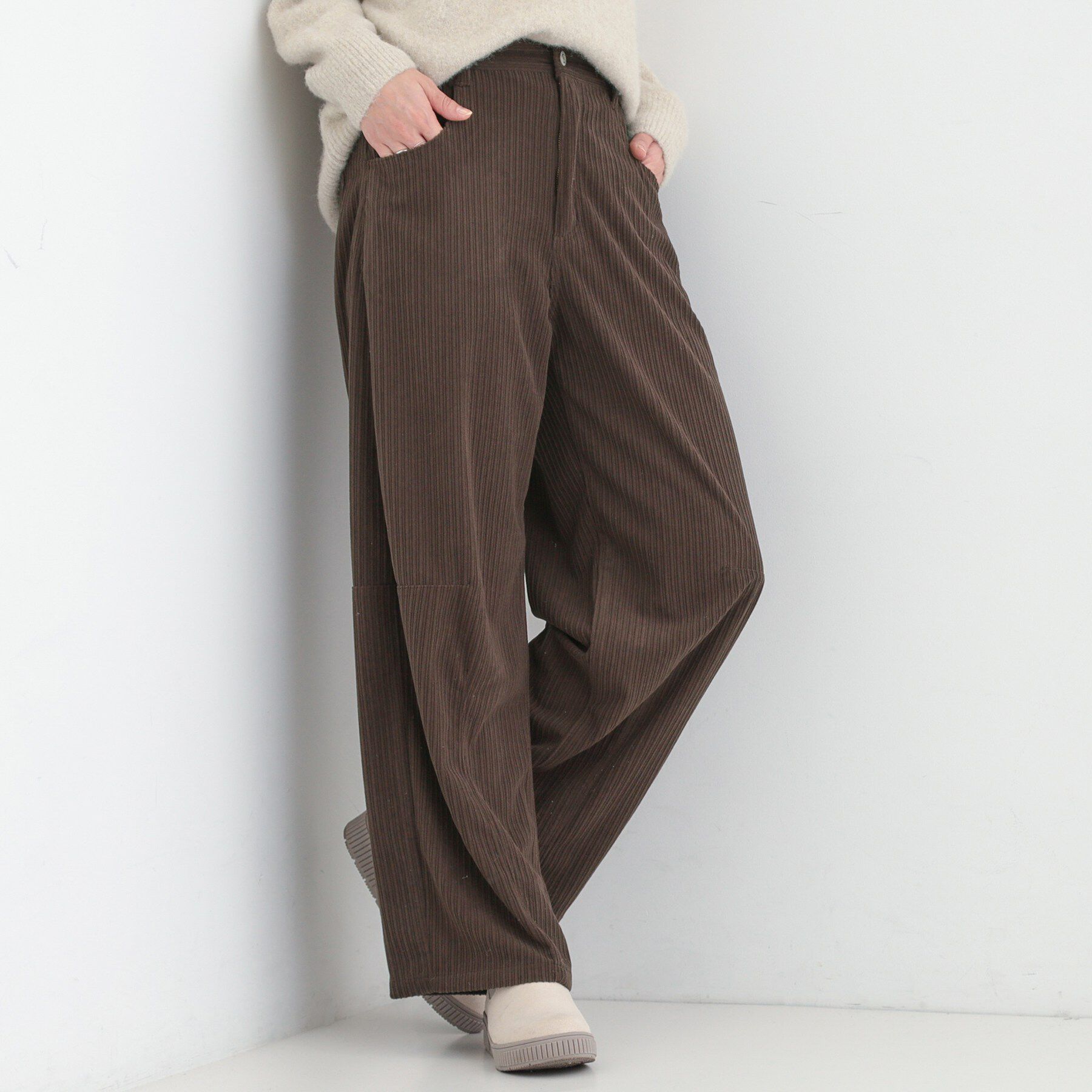SHOO･LA･RUE「【S-LL】大人っぽく穿ける 股上深め コーデュロイカーブパンツ」|その他|ブラウン(044)