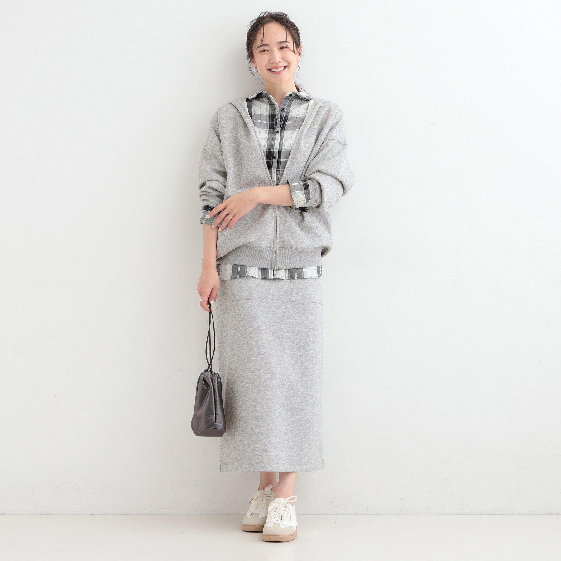 SHOO･LA･RUE「【セットアップ可/S-LL/なめらかタッチ】大人カジュアルスタイルに ZIPパーカ」|パーカー|