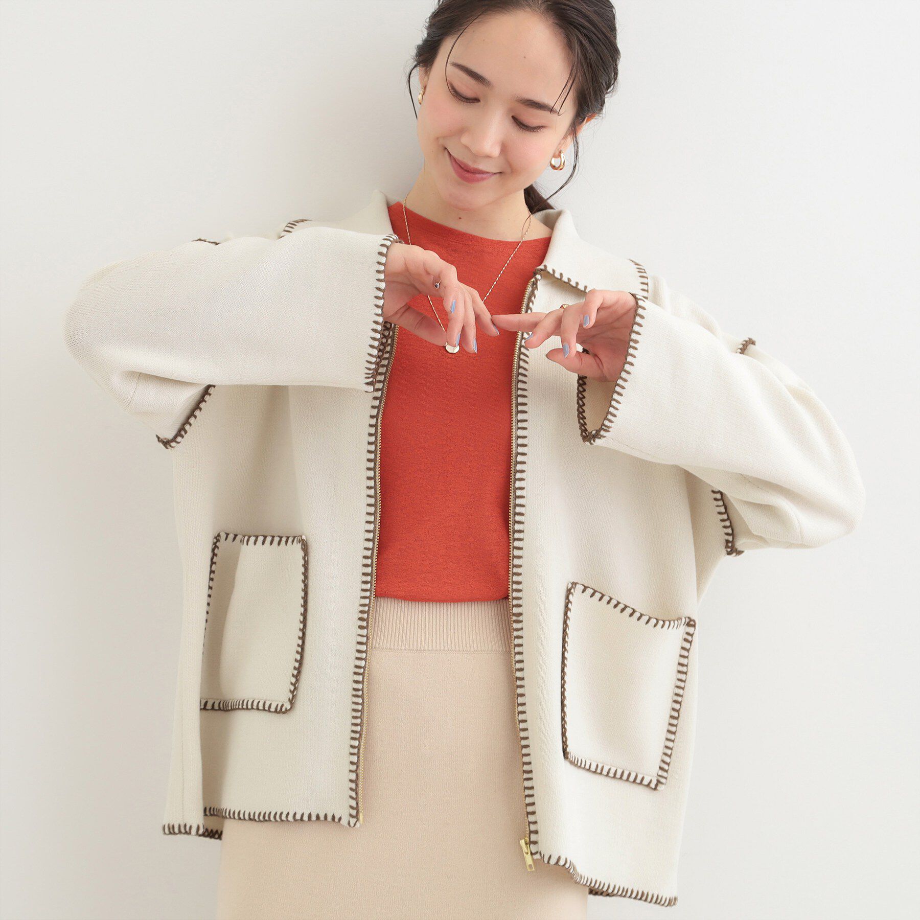 SHOO･LA･RUE「ステッチ襟付きが魅力な ジップニットカーディガン」|カーディガン|オフホワイト(003