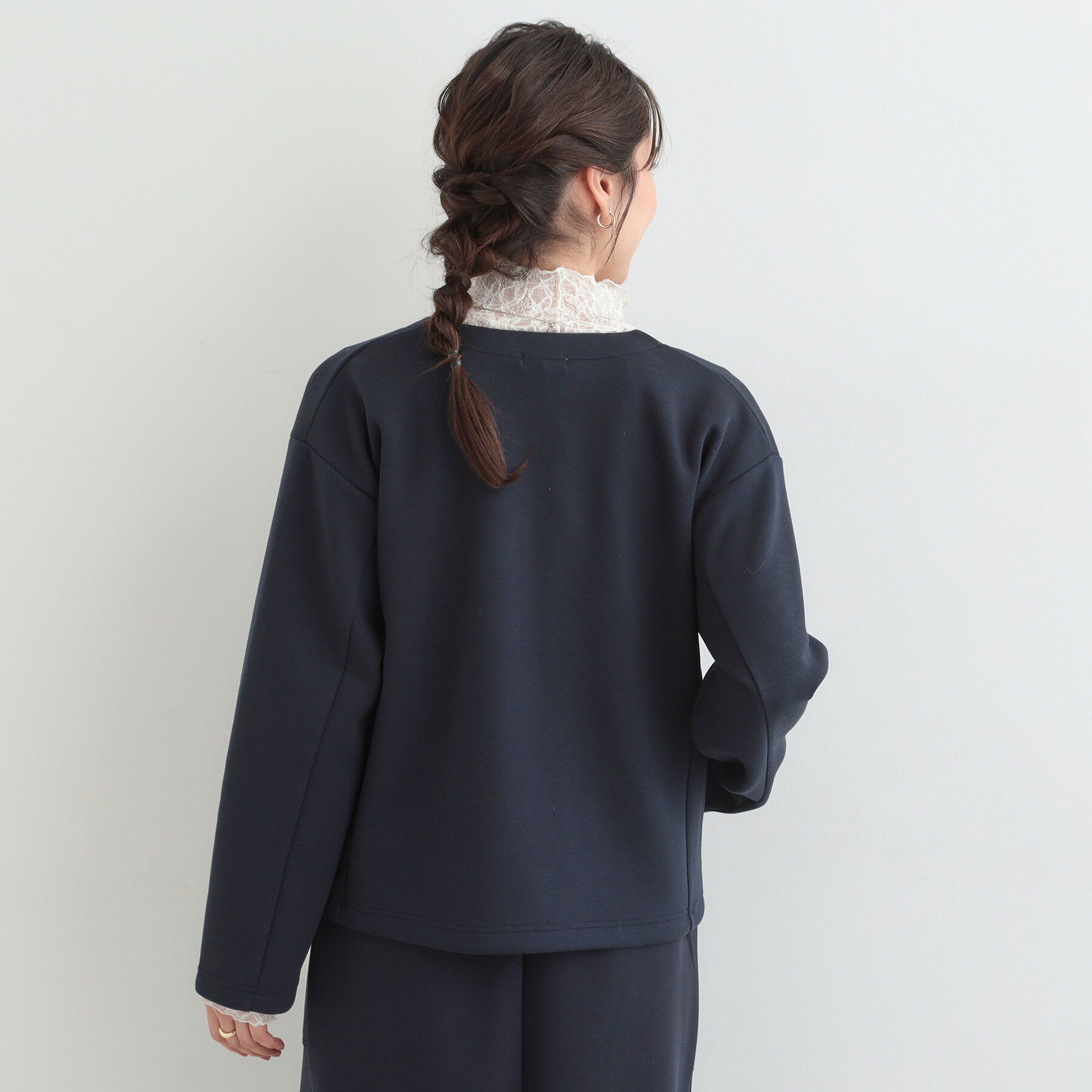 SHOO･LA･RUE「【セットアップ可/S-LL/なめらかタッチ】大人のきれいめスタイルに ノーカラージップブルゾン」|ブルゾン・スタジャン|