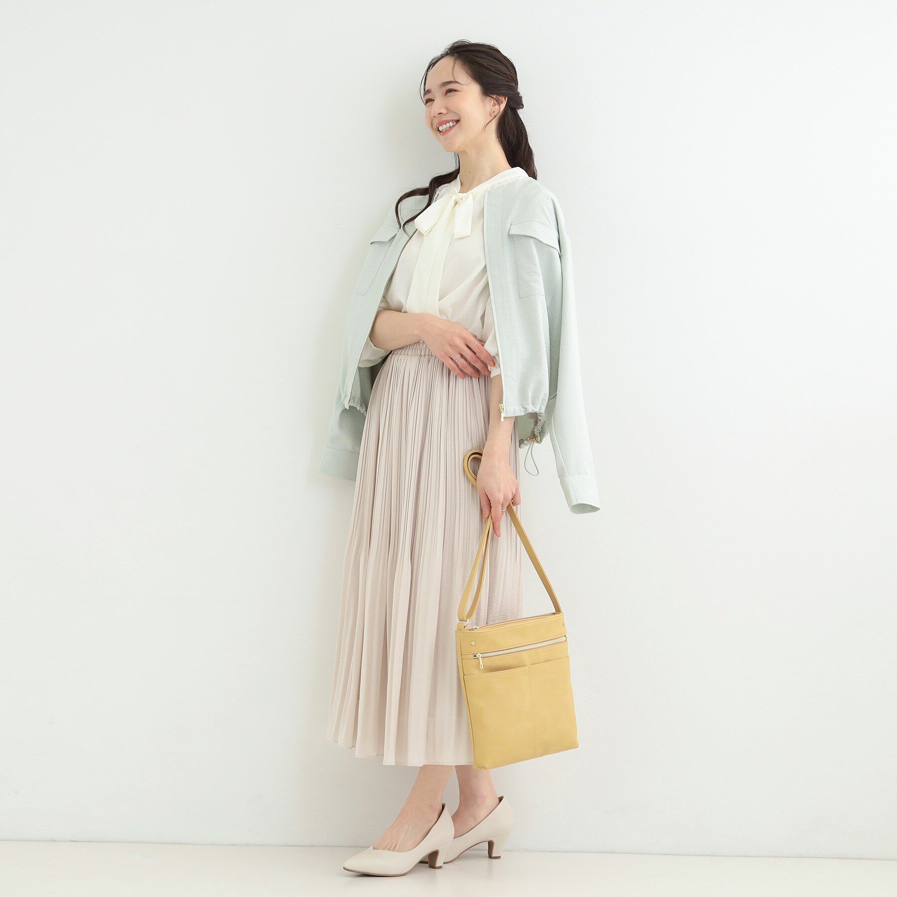 SHOO･LA･RUE「【8ポケット/ギフトにも】すっきり見えのショルダーバッグ」|ショルダー・メッセンジャー|