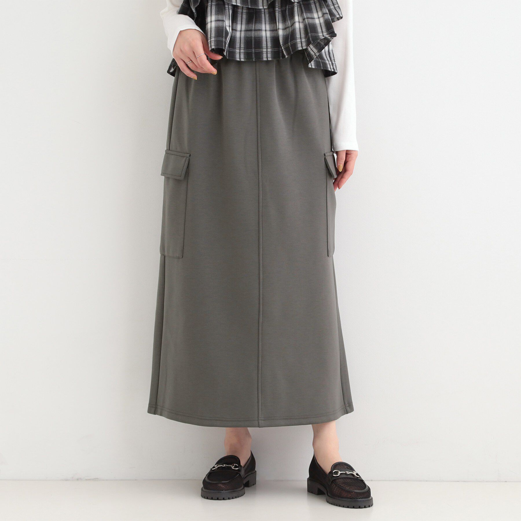 SHOO･LA･RUE「【洗濯機可/S-LL】サイドポケットでこなれ感のある ダンボールカーゴスカート」|スカート|