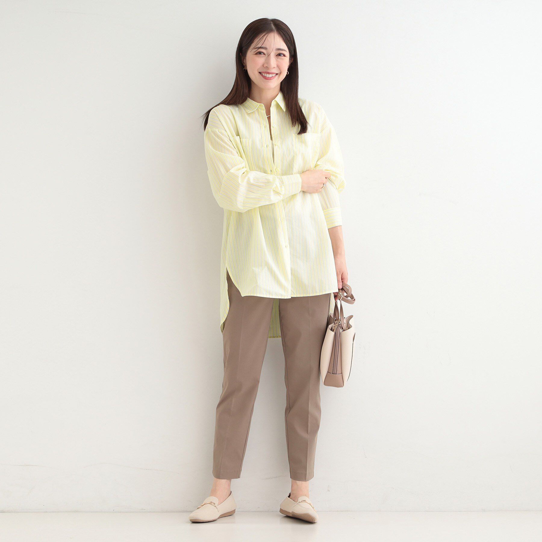 SHOO･LA･RUE「【体型カバー】バックギャザーで魅せる オーバーサイズシャツ」|シャツ・ブラウス|