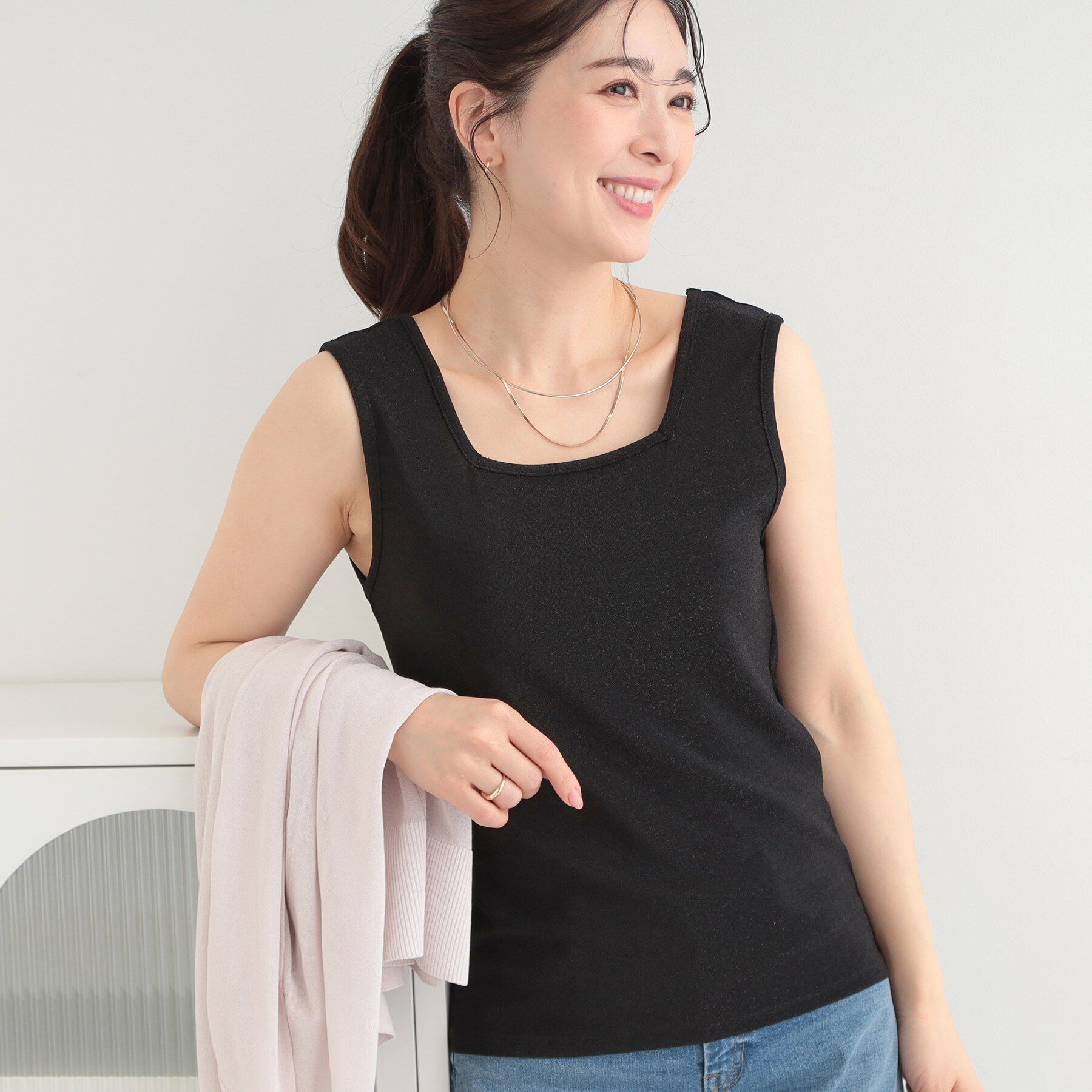 SHOO･LA･RUE「【前後2WAY/洗濯機可/S-LL】コーデのさりげないアクセントに　きらきらラメタンク」|キャミソール|ブラック(019)