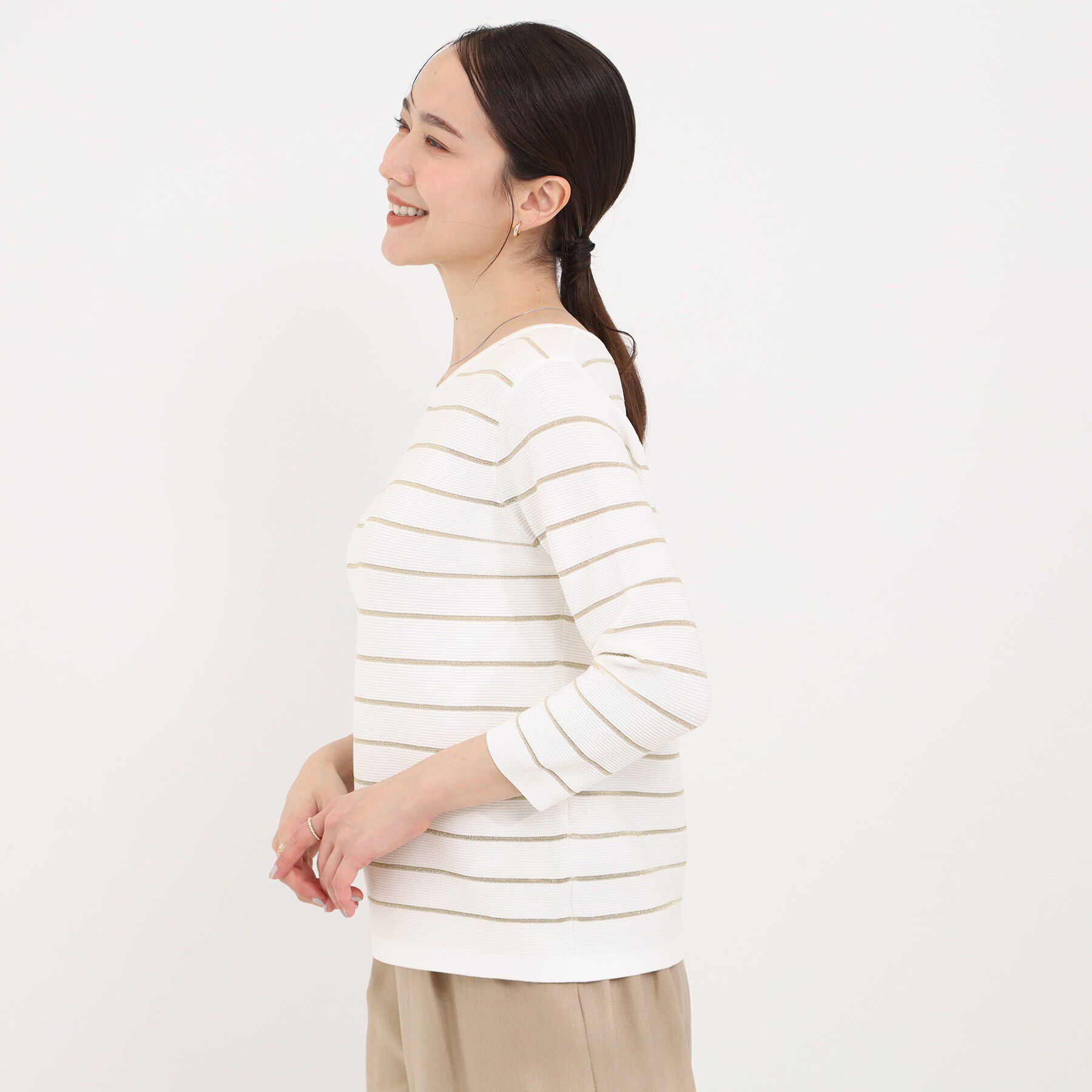 SHOO･LA･RUE「【洗える】デコルテがきれいに見えるVネックラメボーダーニット」|ニット・セーター|