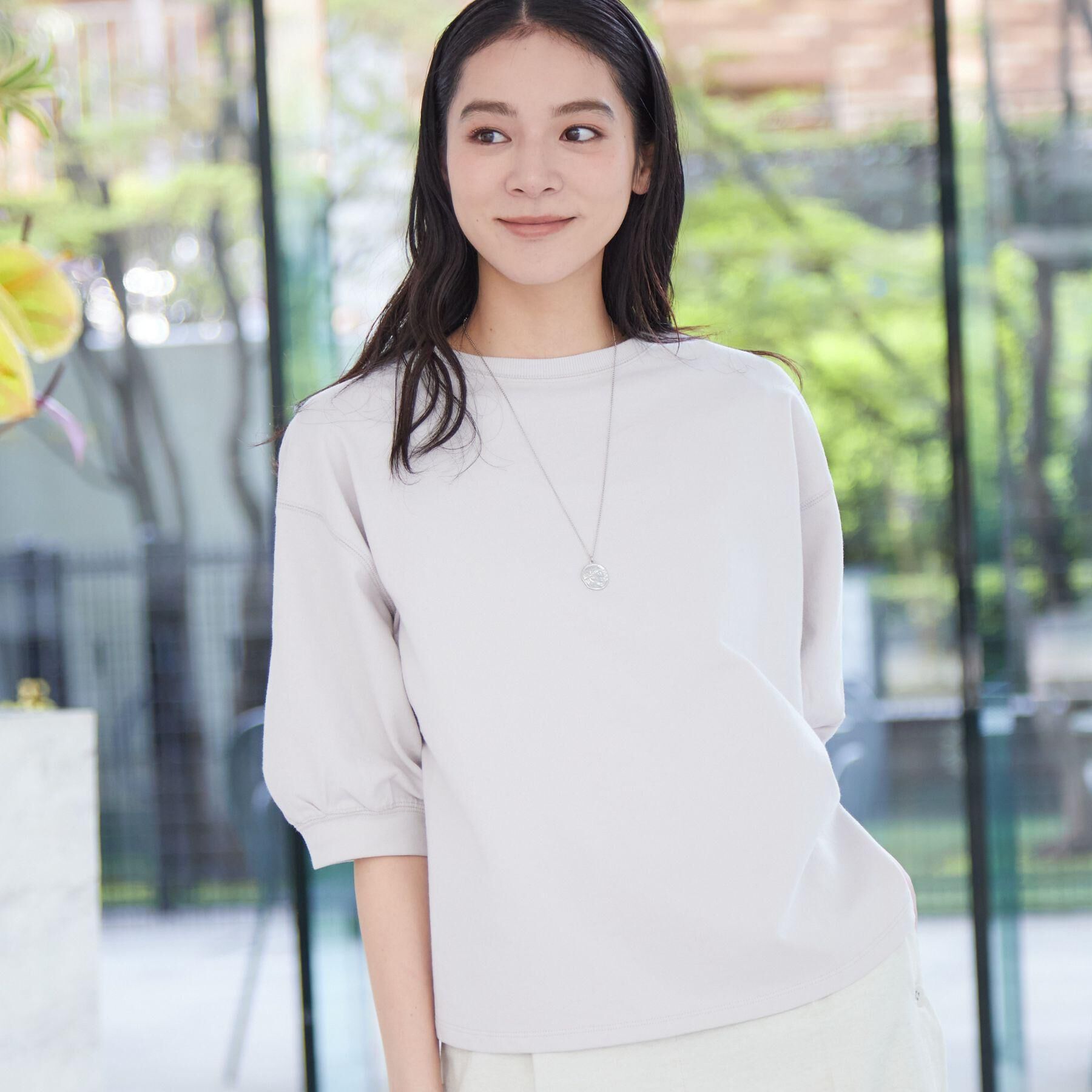 Dessin「【360度可愛い・洗える】バックヘンリーカットソー（5分袖/XS～L）」|Tシャツ・カットソー|グレージュ(050)