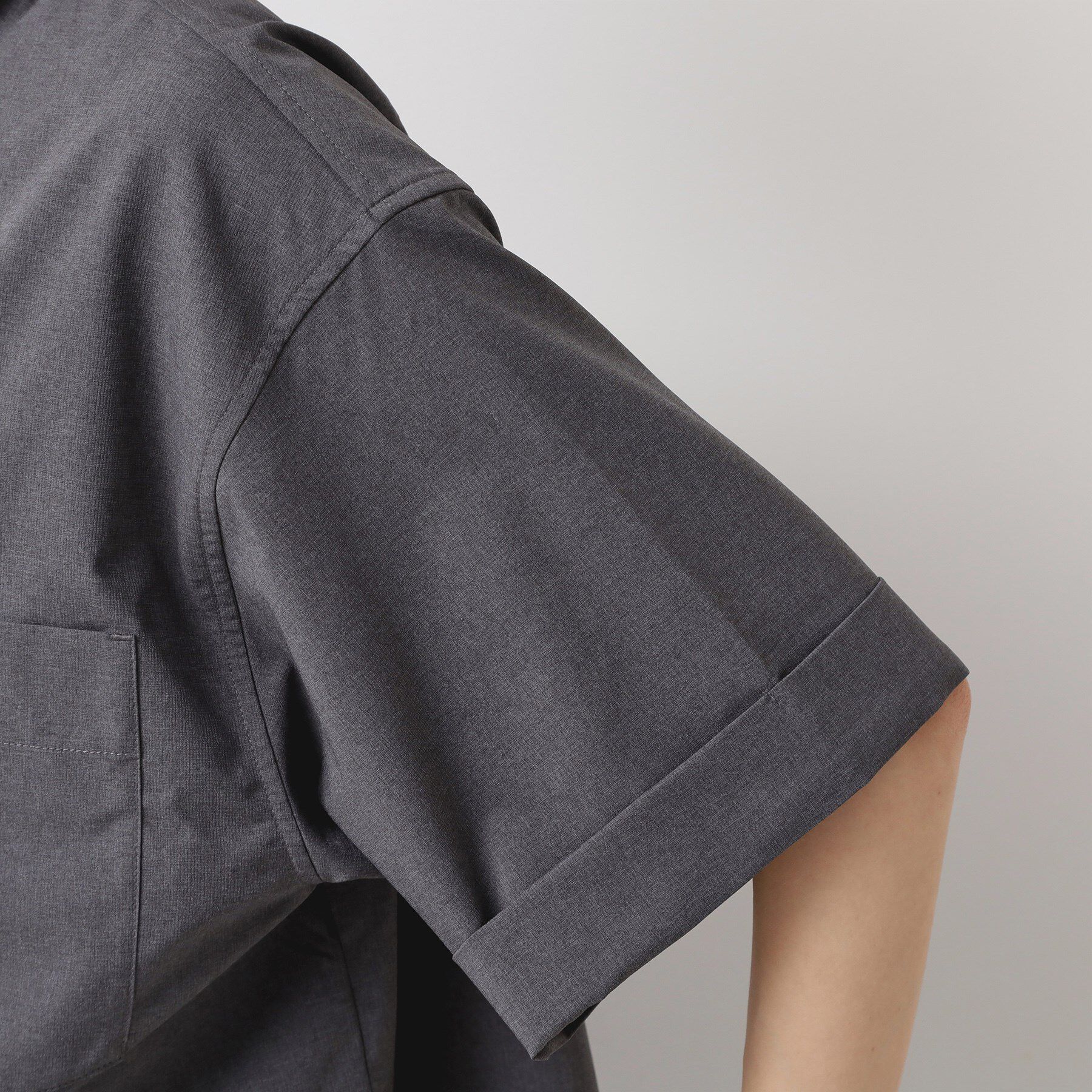 Dessin「【撥水・セットアップ可能・洗える】ナイロンクロップド丈シャツ」|シャツ・ブラウス|