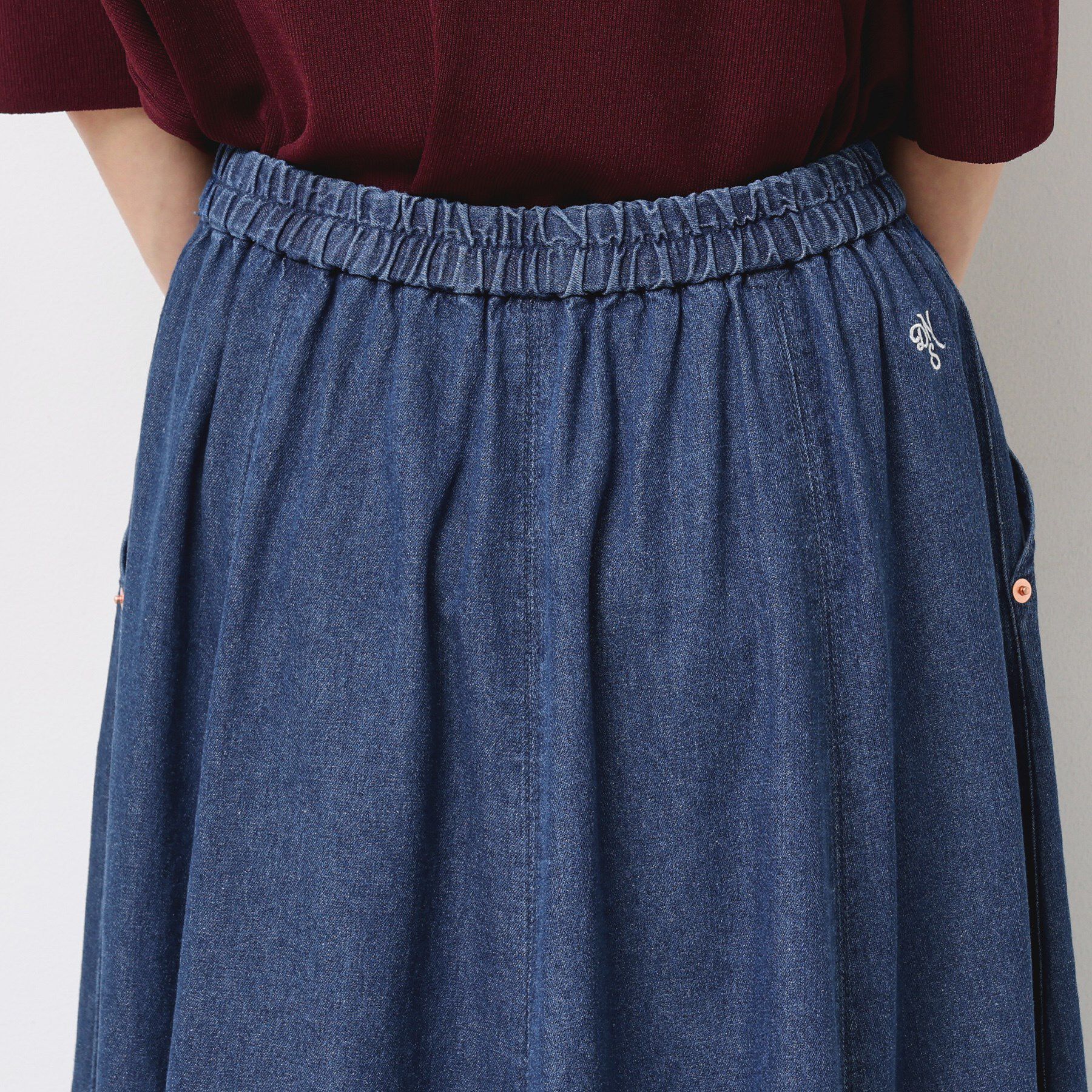 Dessin「【ウエストゴム・洗える】ライトオンスデニムフレアスカート」|スカート|