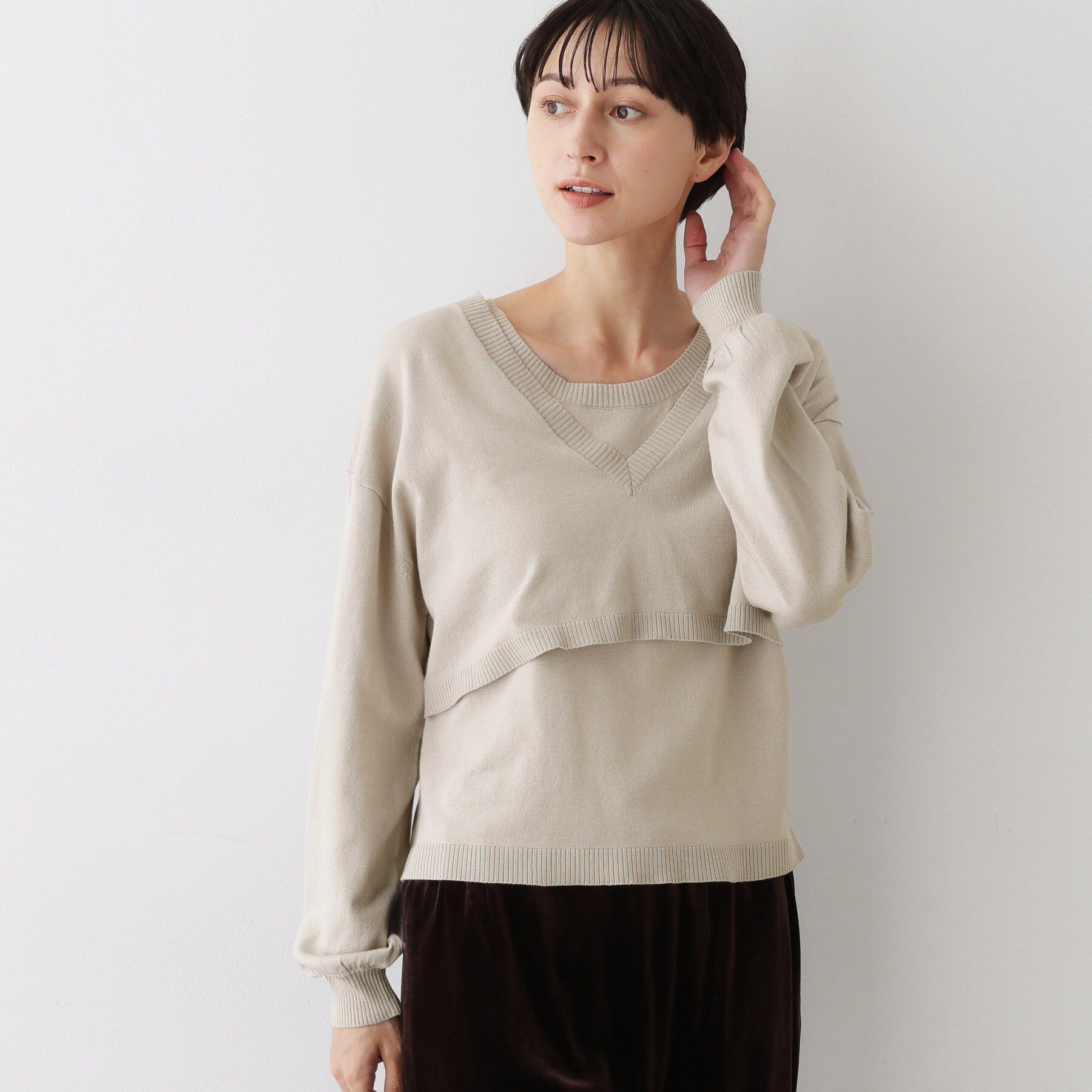 Dessin「【2点セット/3WAY/洗える】ノースリーブインナー付きVネックショート丈ニット」|ニット・セーター|グレージュ(050)