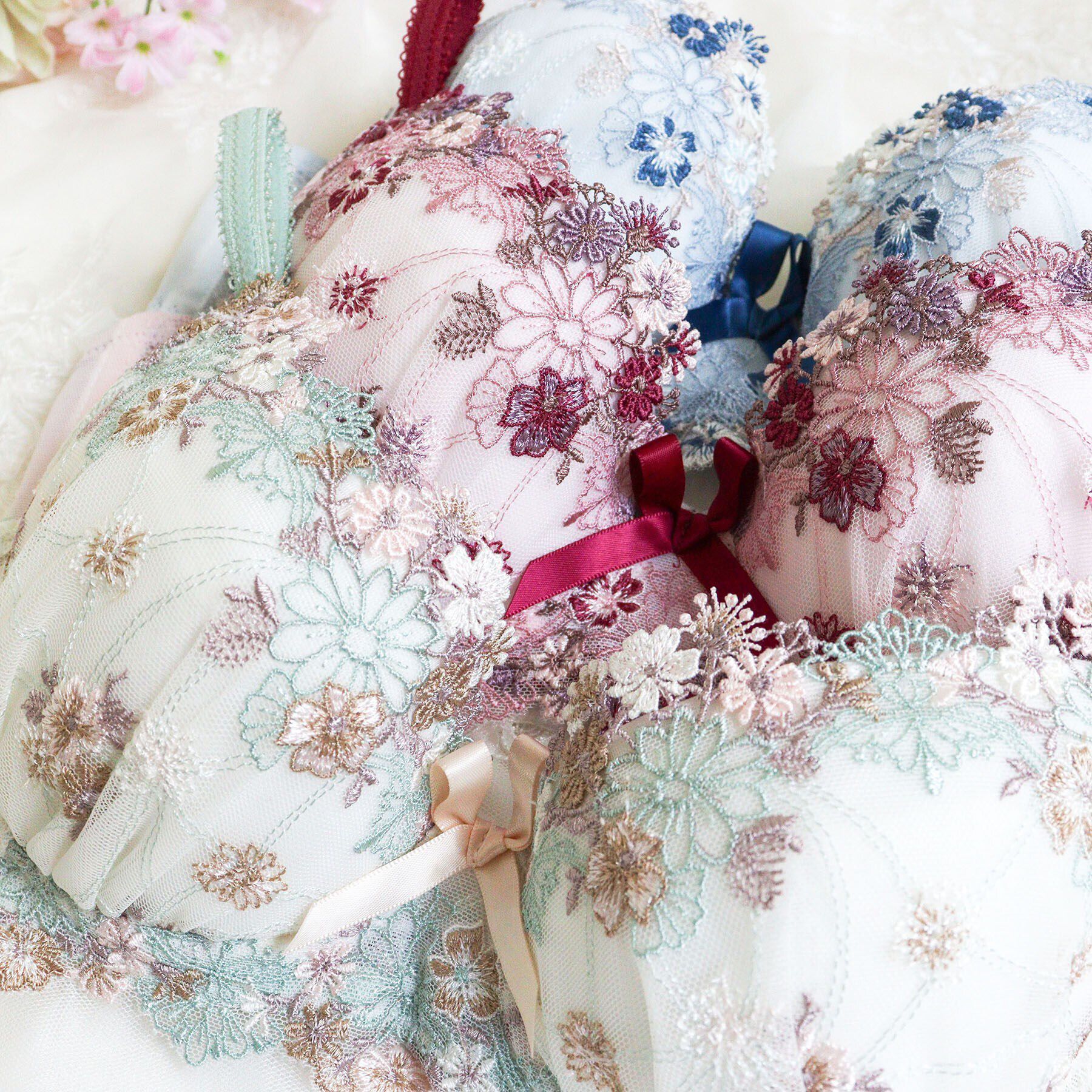 Risa Magli「アレッタ ブラジャー（B-D）＜サイドシェイプ＞」|インナー|