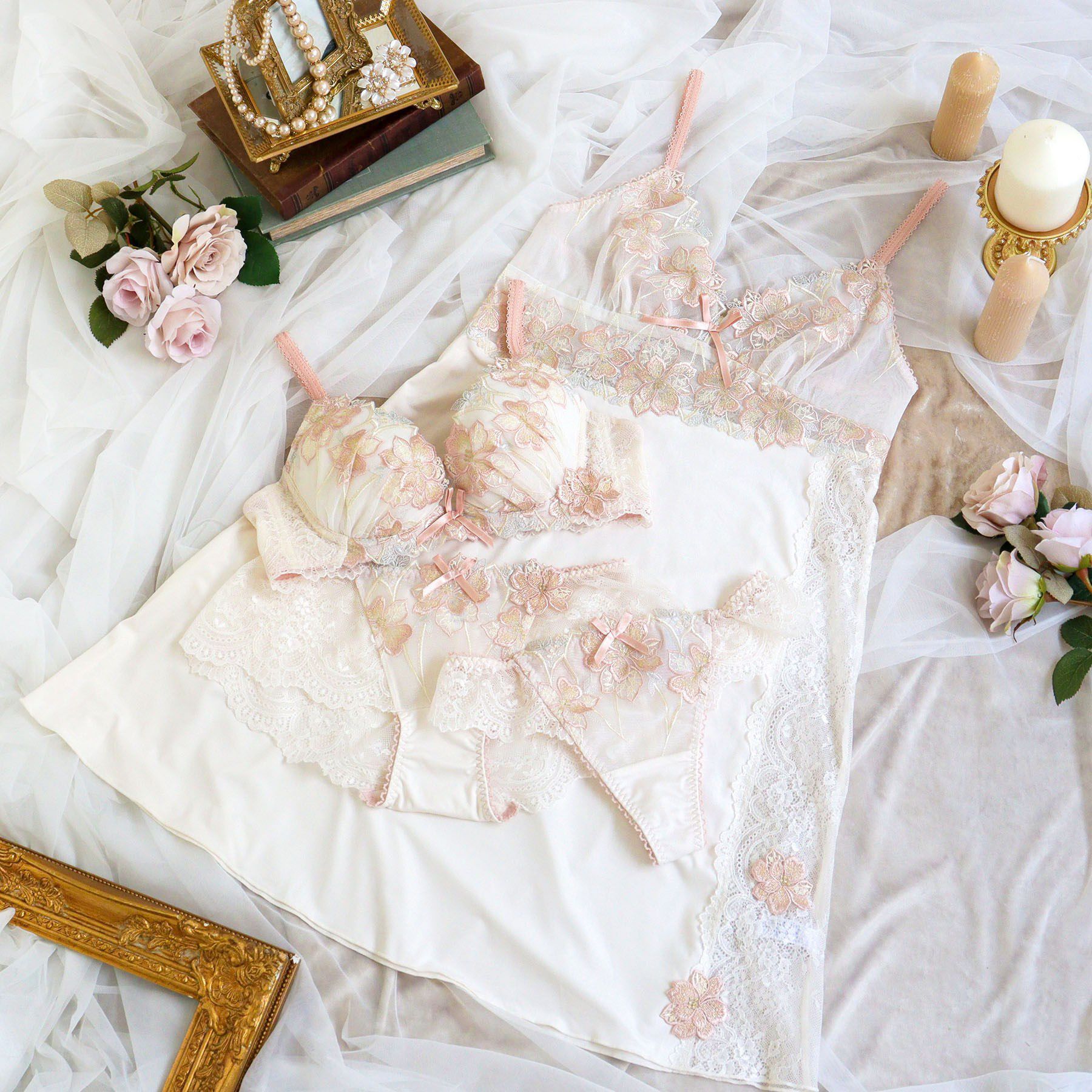 Risa Magli「アデリーノ ブラジャー （E-F） ＜V Make Type＞」|インナー|