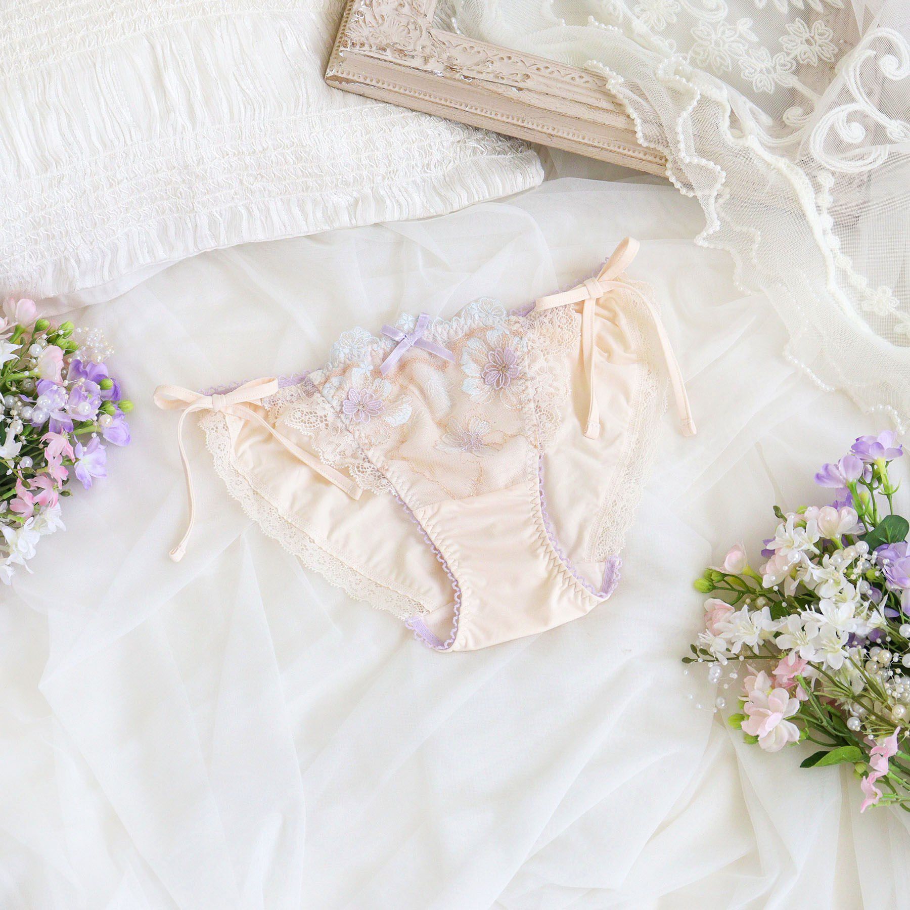 Risa Magli「ヘイリー リボンショーツ」|インナー|クリーム(054)