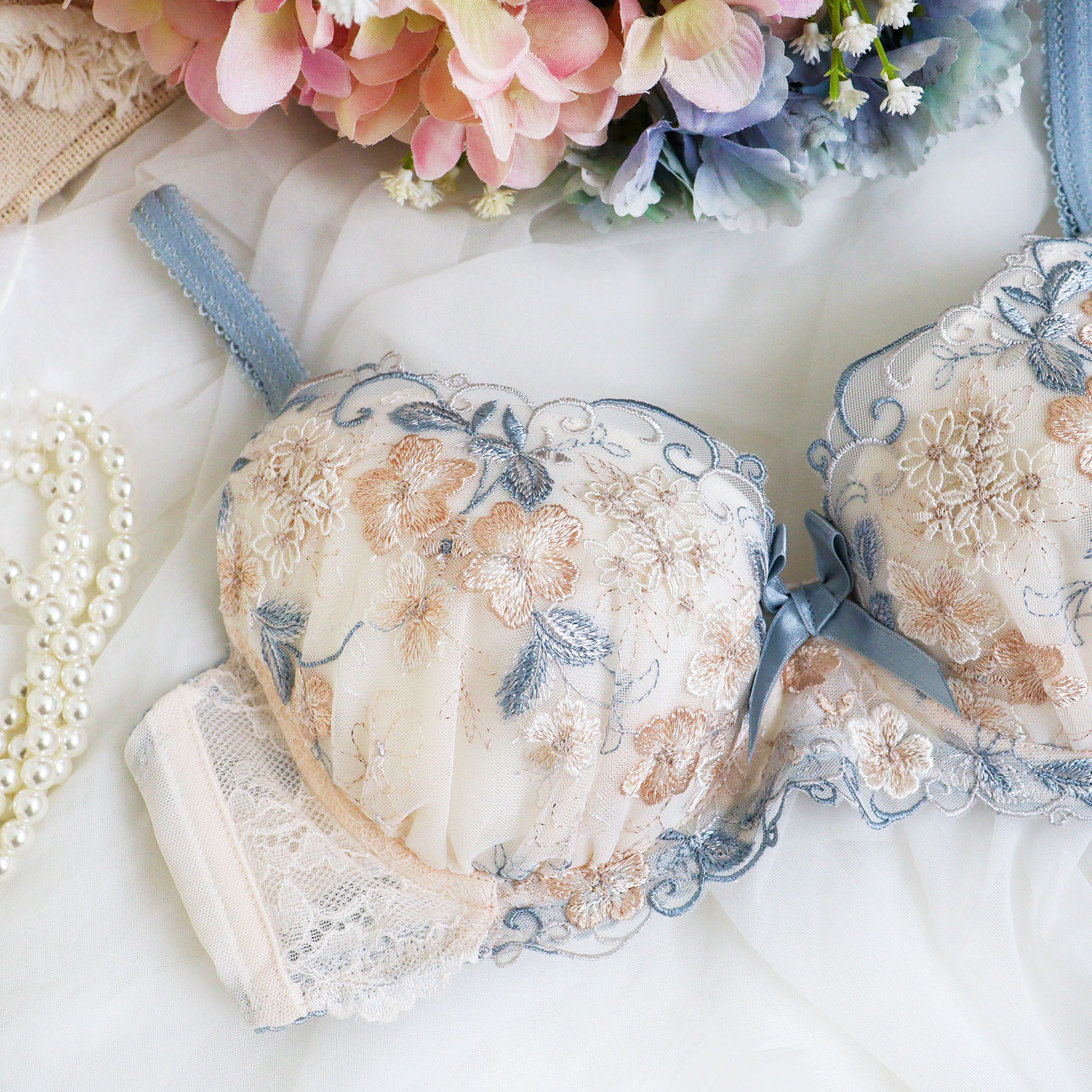 Risa Magli「エリアン ブラジャー (D-F) ＜Side Shape（サイドシェイプ）＞」|インナー|