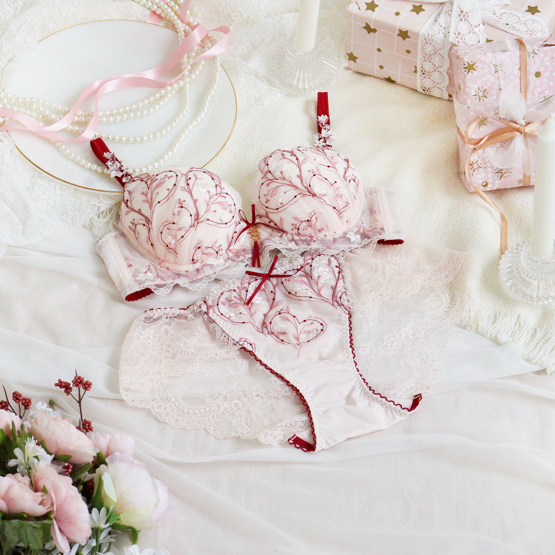 Risa Magli「フローチェ ブラジャー (D-F) ＜Sweet Rich（スウィートリッチ）＞」|インナー|