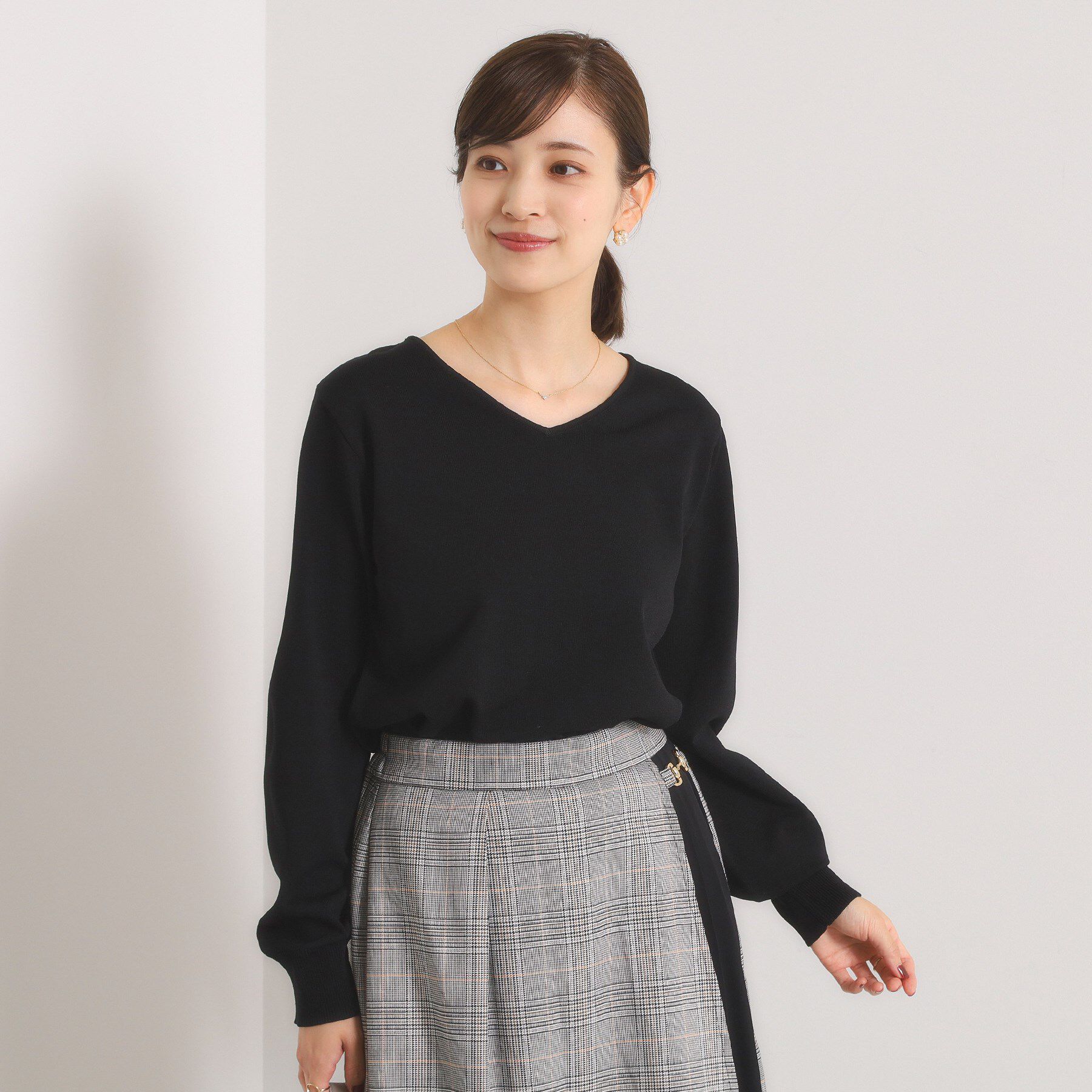 ITS&rsquo;DEMO「【縮みに強い／洗濯機OK】Vネックニットプルオーバー」|ニット・セーター|