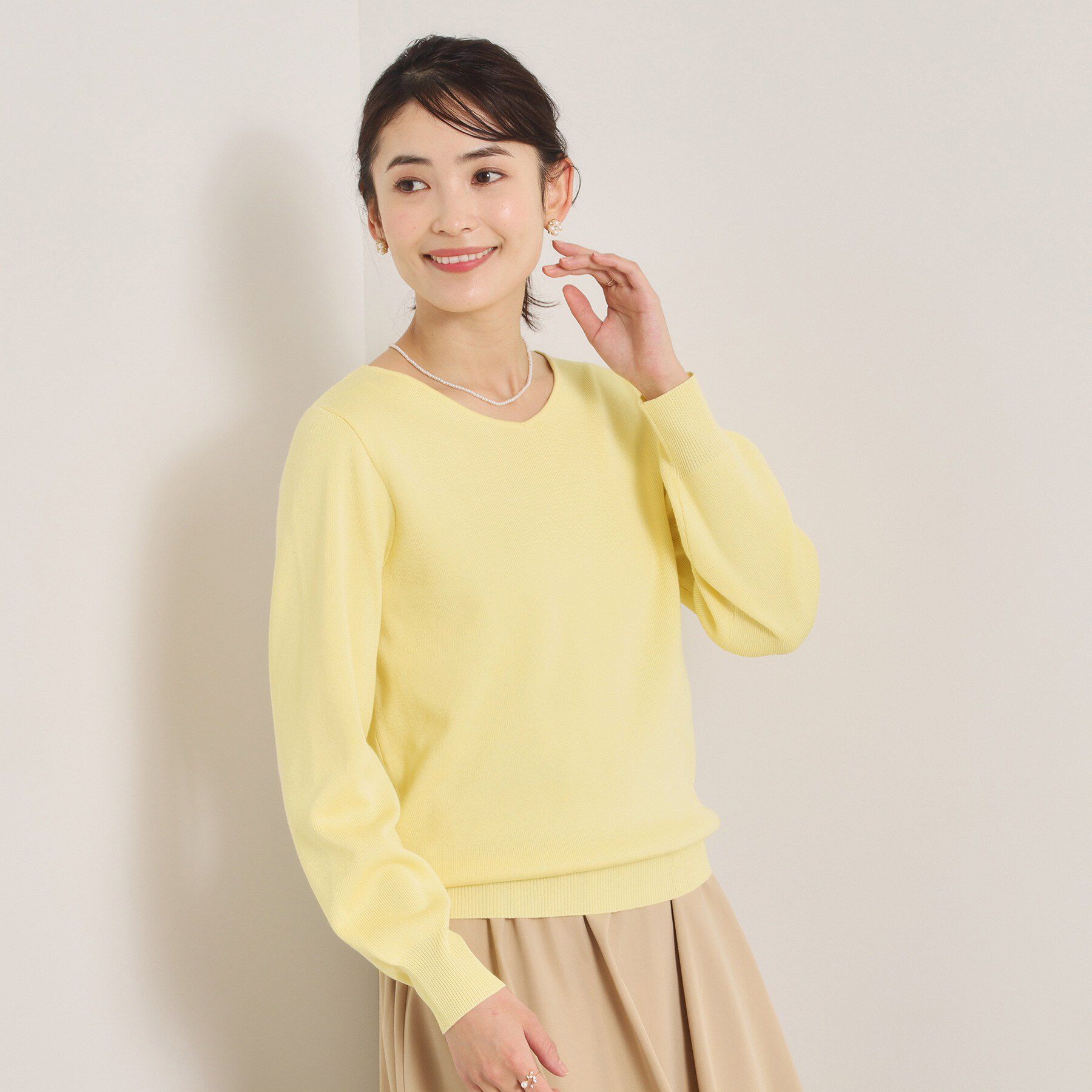 ITS&rsquo;DEMO「【洗濯機OK】花粉防止Vネックニット」|ニット・セーター|ライトイエロー(03