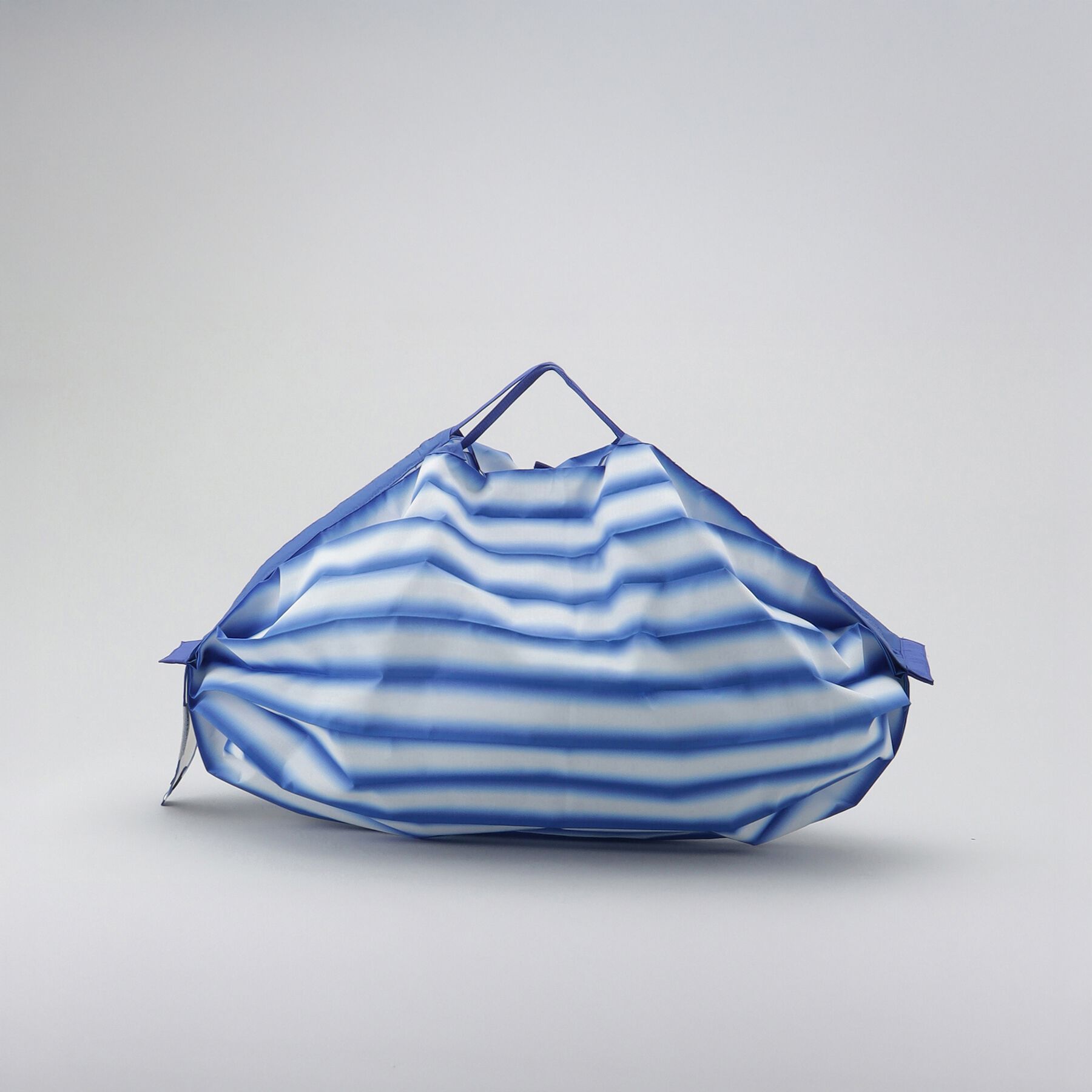 212 KITCHEN STORE「コンパクトバッグＭ・強調 ブルー ＜Shupatto シュパット＞」|その他|その他