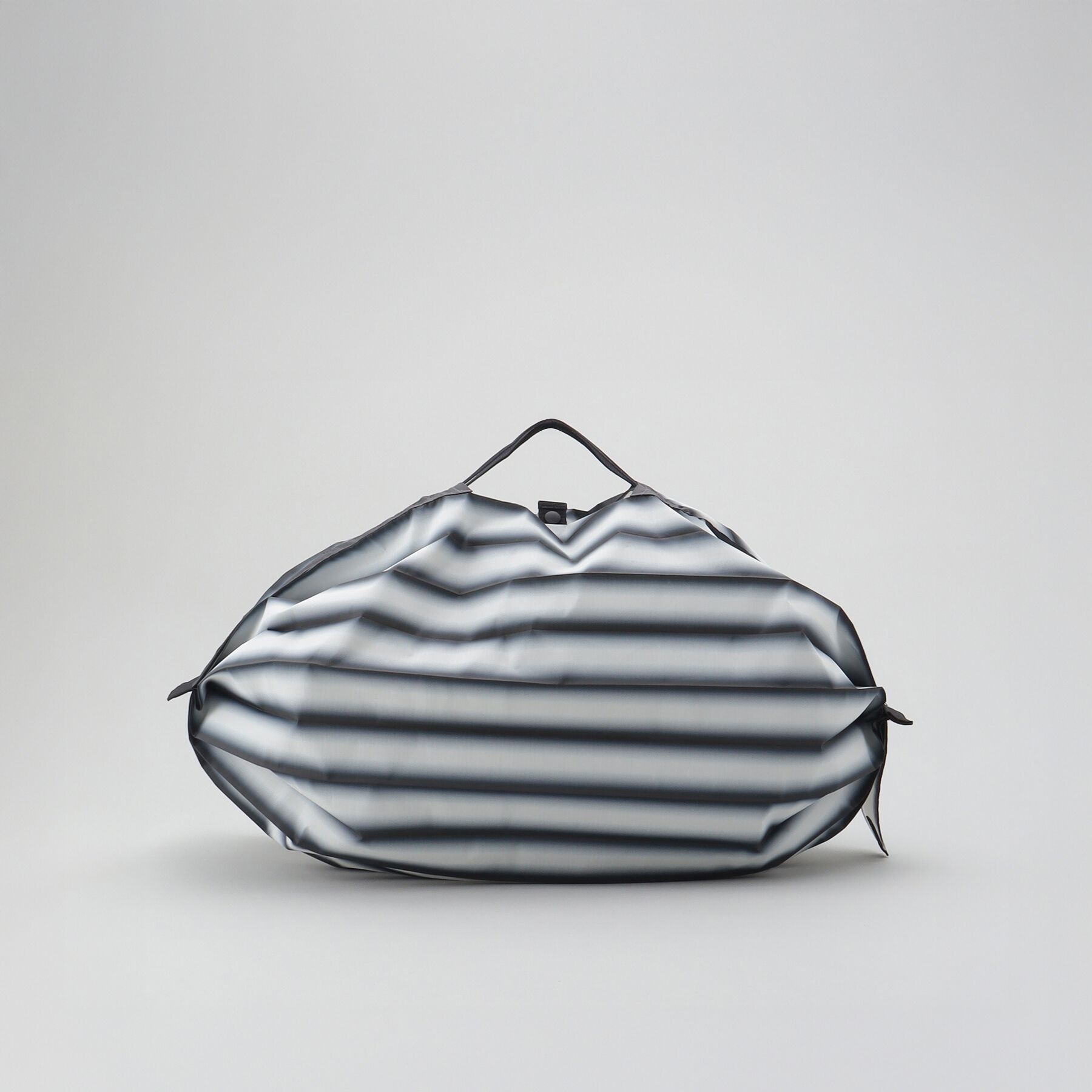 212 KITCHEN STORE「コンパクトバッグＭ・強調 ブラック ＜Shupatto シュパット＞」|その他|