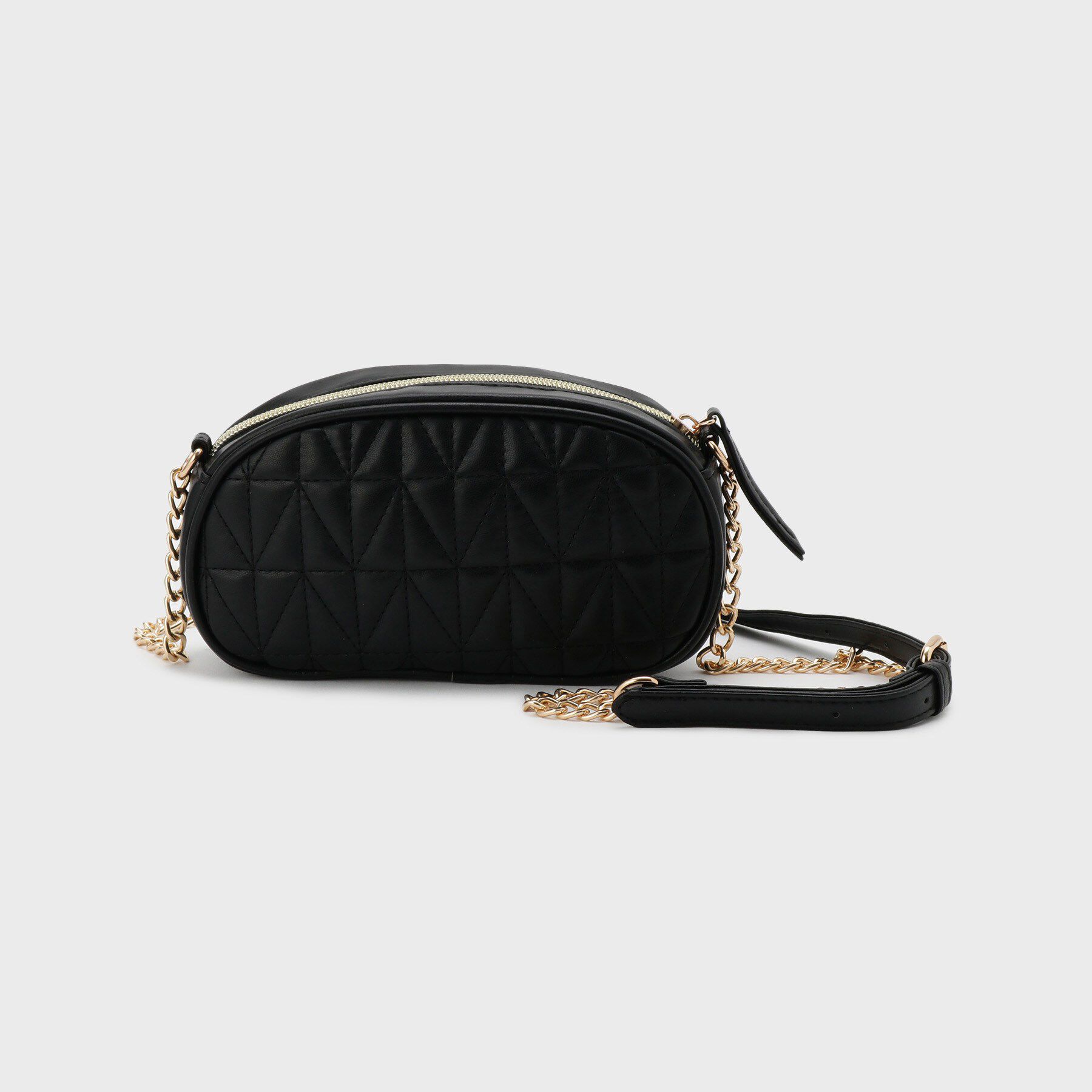 Ober Tashe「チェーン使いキルティングショルダー」|ショルダー・メッセンジャー|